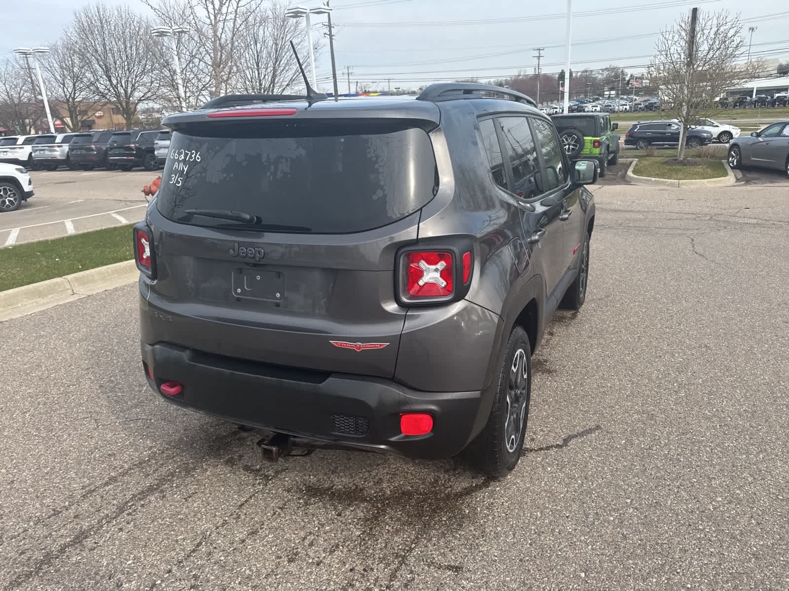 2017 Jeep Renegade Trailhawk 17