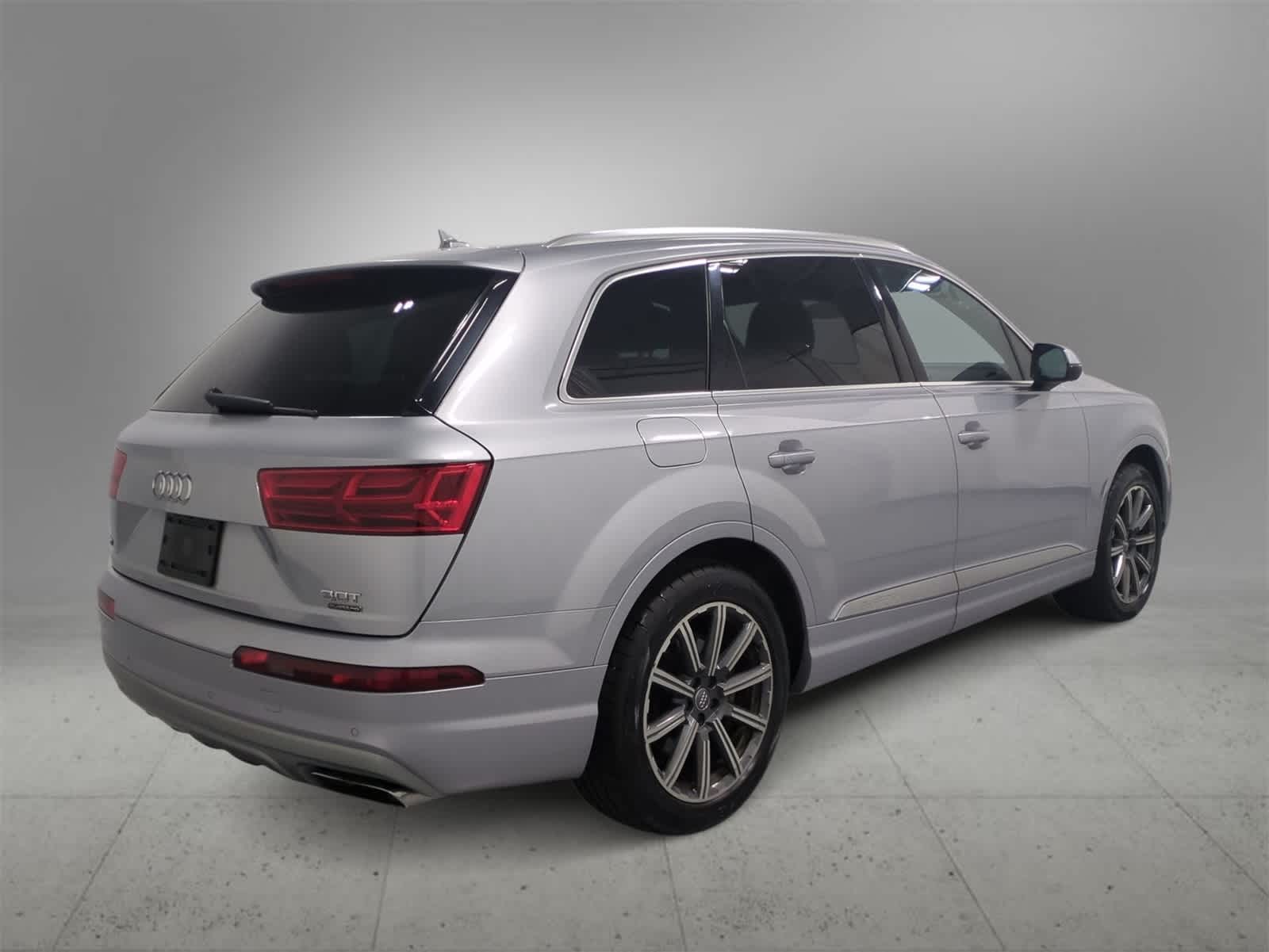 Thumbnail: 2017 Audi Q7 - 8
