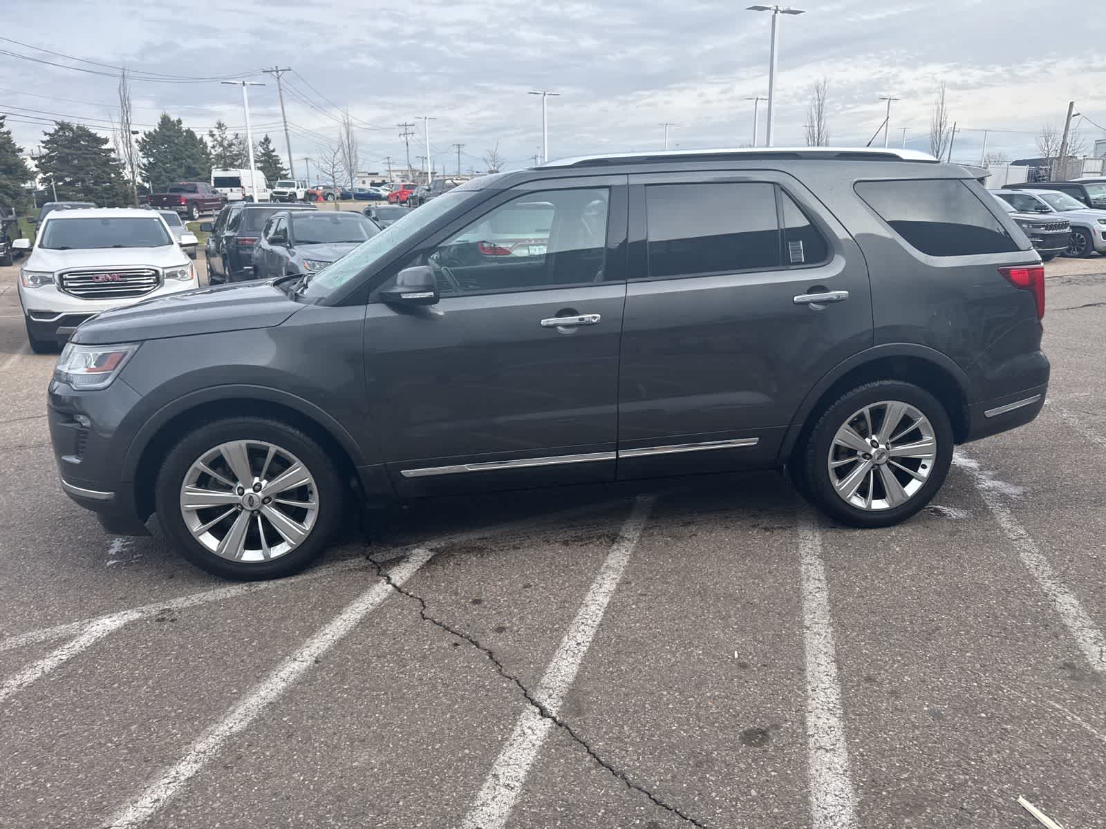 Thumbnail: 2019 Ford Explorer - 23