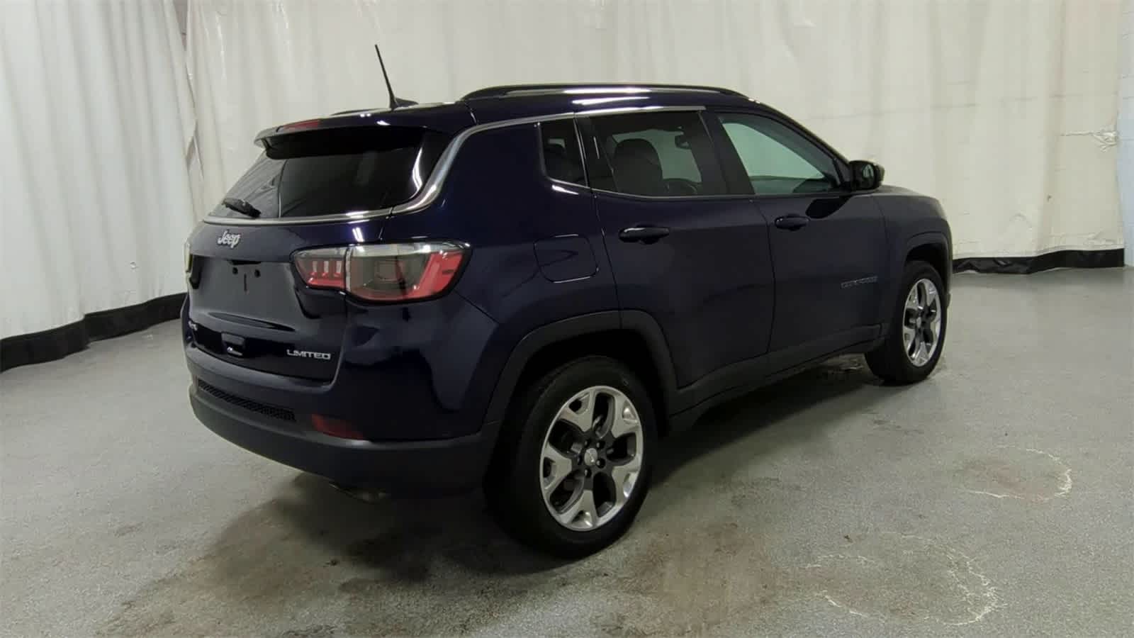 Thumbnail: 2021 Jeep Compass - 8