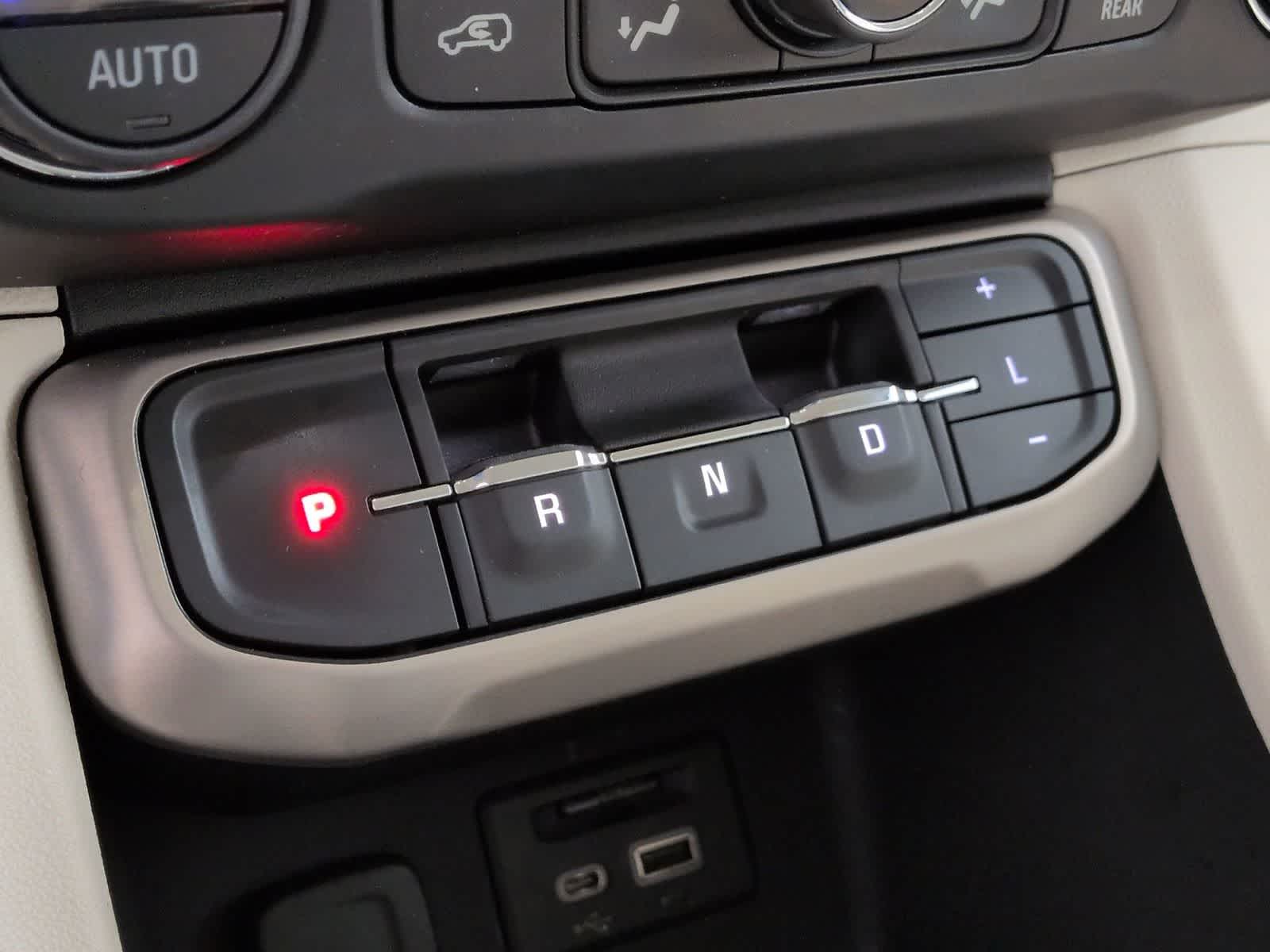 Thumbnail: 2021 GMC Acadia - 33