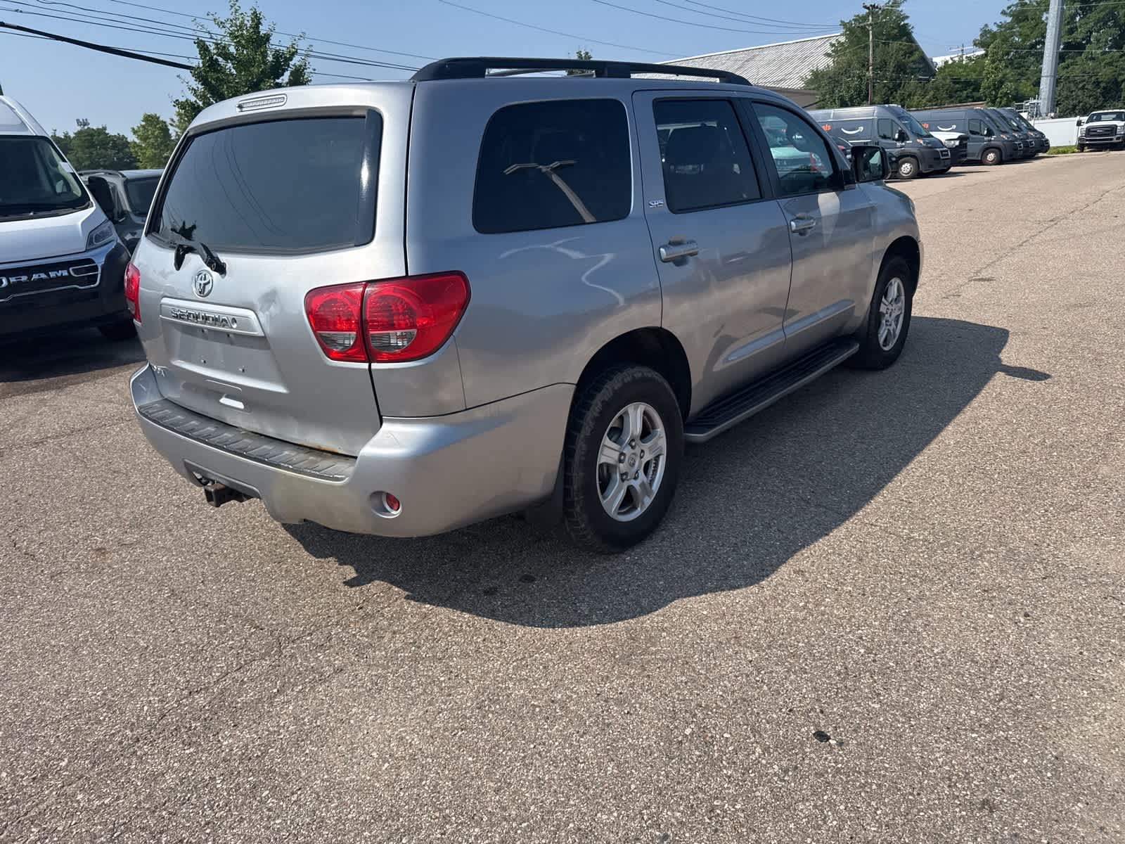Thumbnail: 2009 Toyota Sequoia - 16