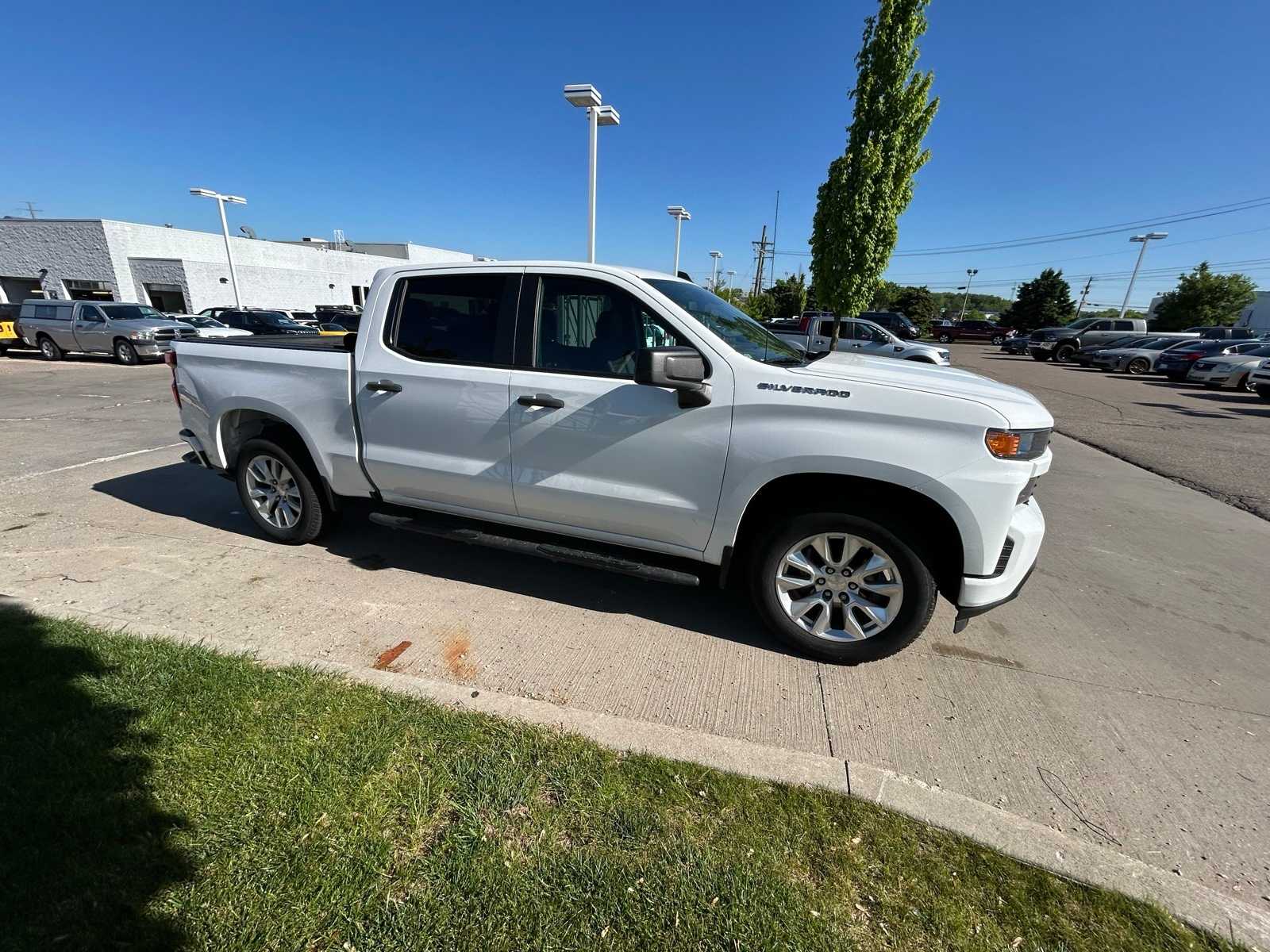 Thumbnail: 2020 Chevrolet Silverado 1500 - 12