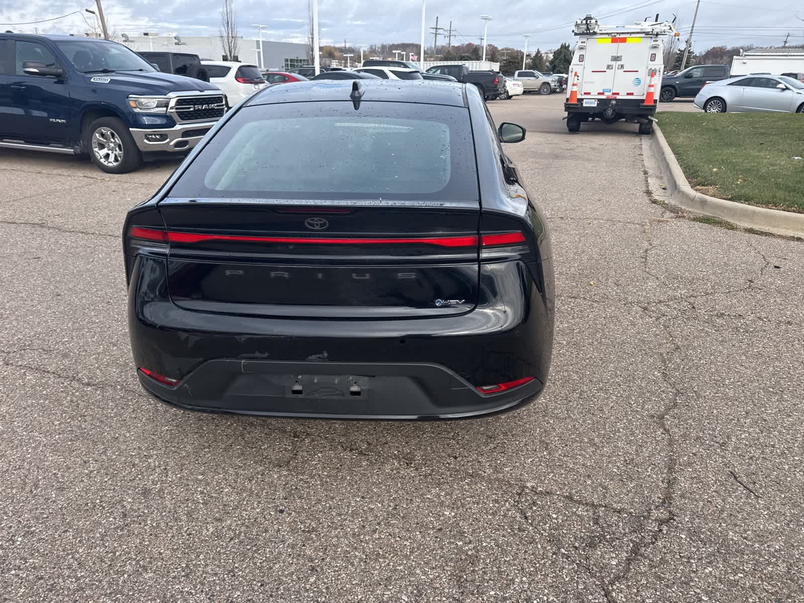 Thumbnail: 2023 Toyota Prius - 16