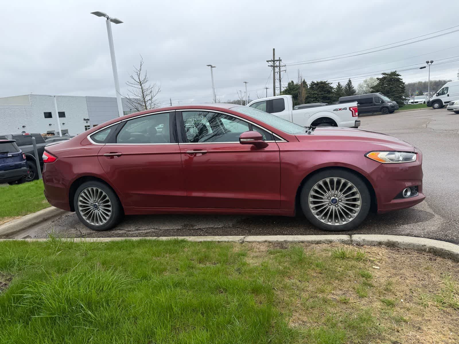 Thumbnail: 2014 Ford Fusion - 14