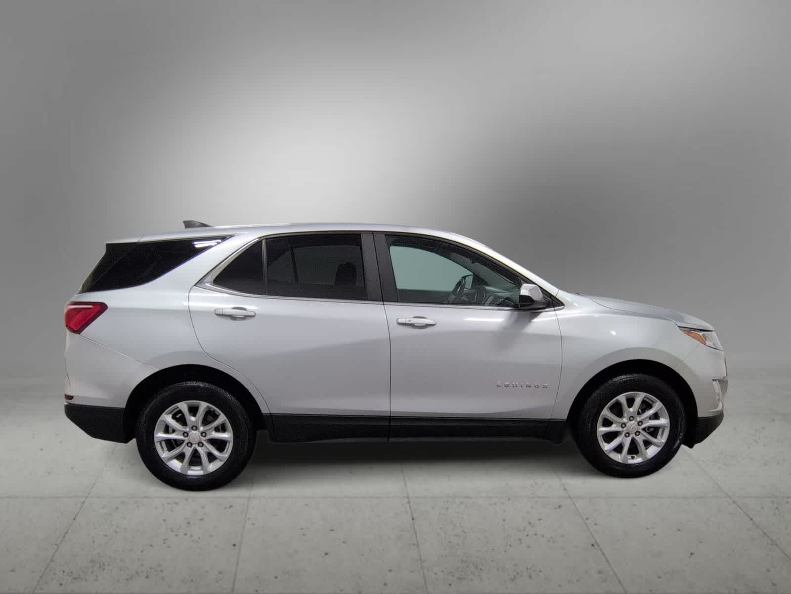 Thumbnail: 2021 Chevrolet Equinox - 9