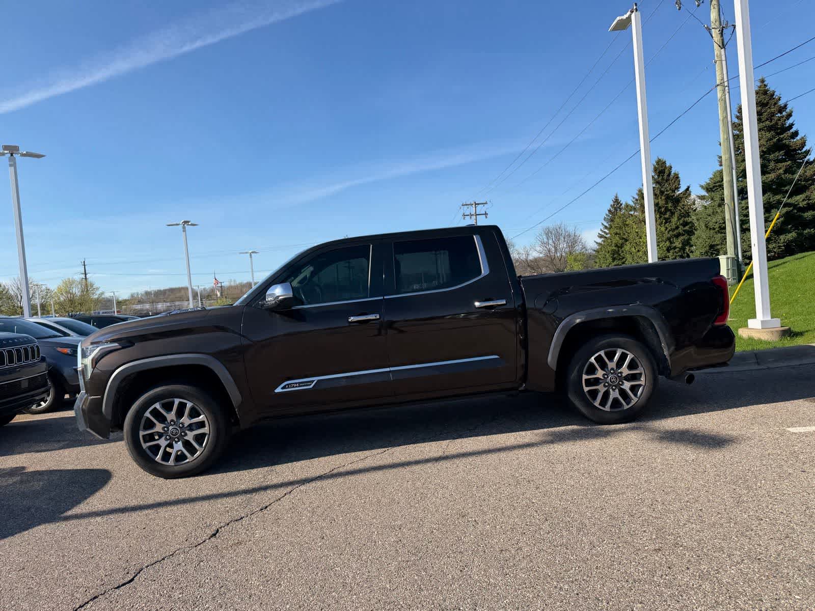 Thumbnail: 2022 Toyota Tundra - 36