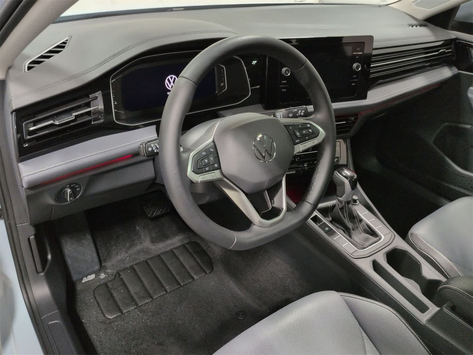 Thumbnail: 2025 Volkswagen Jetta - 10