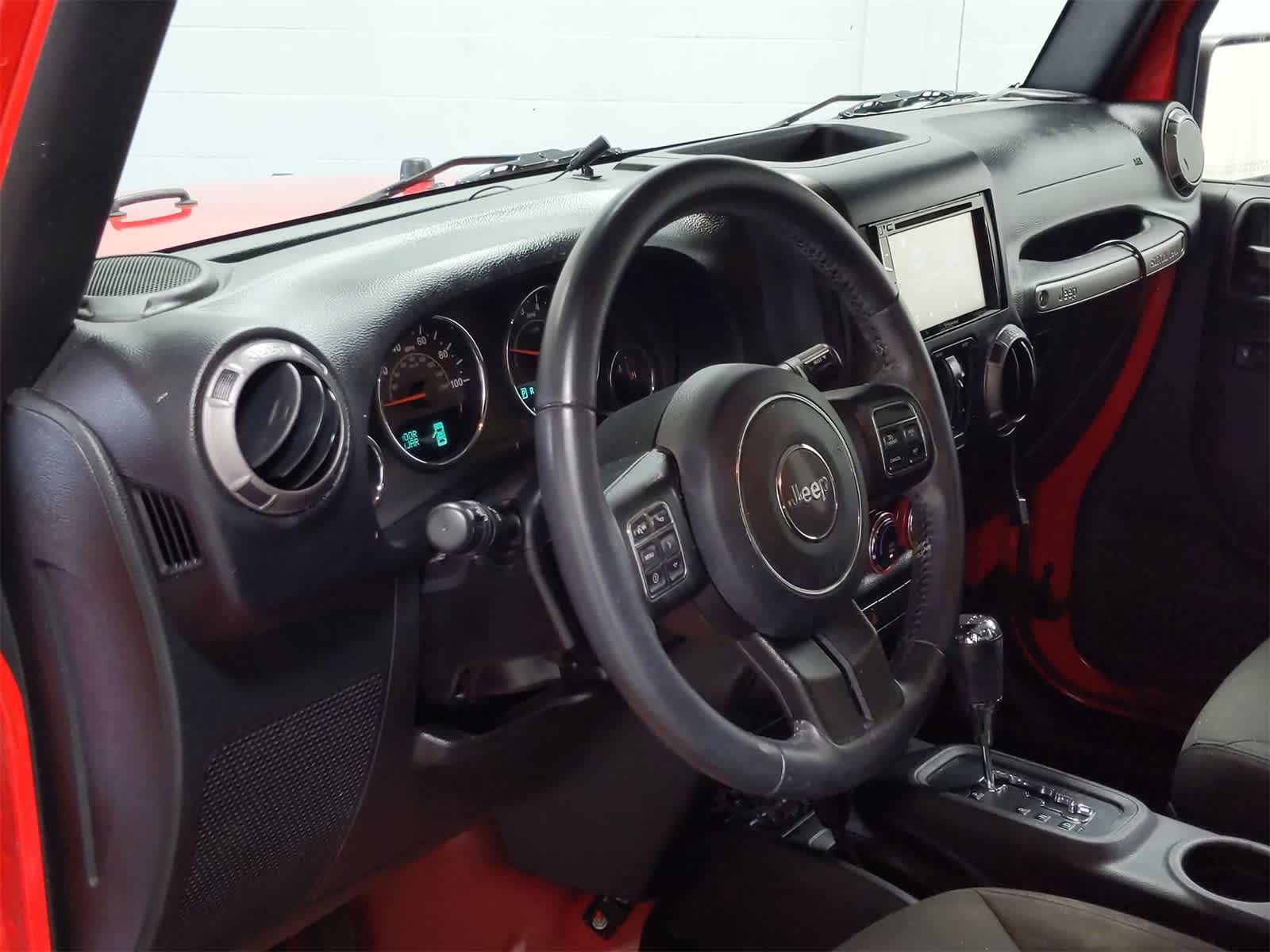 Thumbnail: 2018 Jeep Wrangler - 10