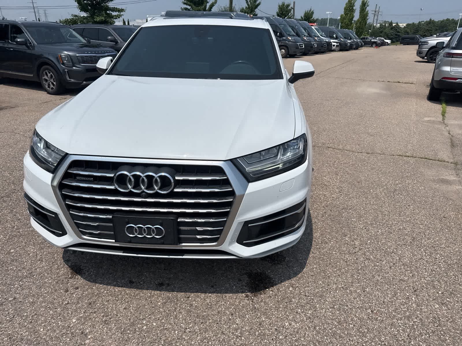 Thumbnail: 2018 Audi Q7 - 4