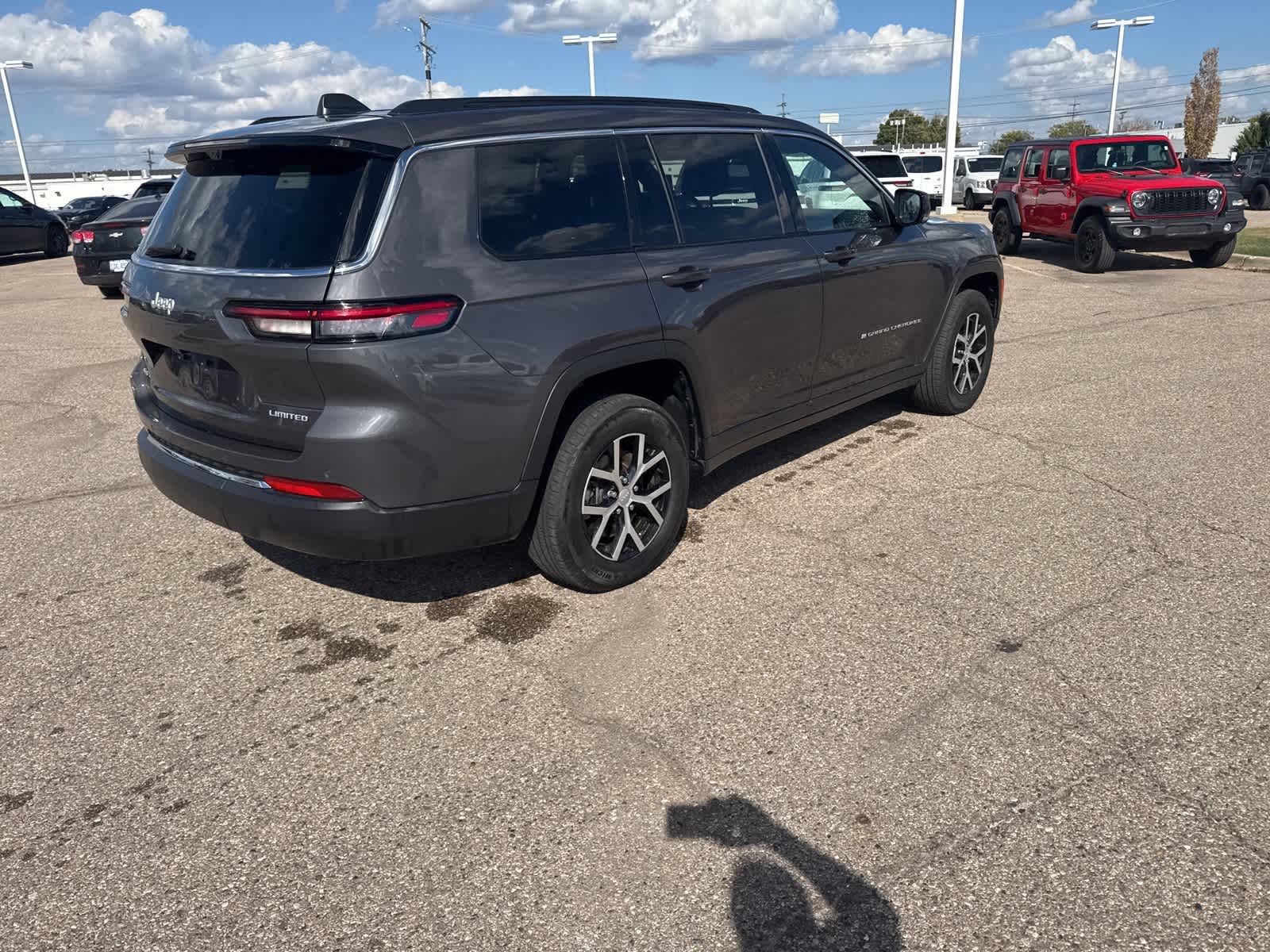 Thumbnail: 2024 Jeep Grand Cherokee L - 15