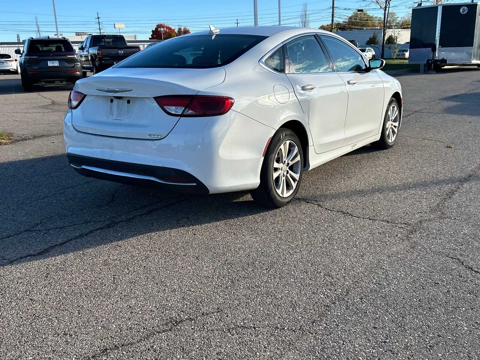 Thumbnail: 2017 Chrysler 200 - 17