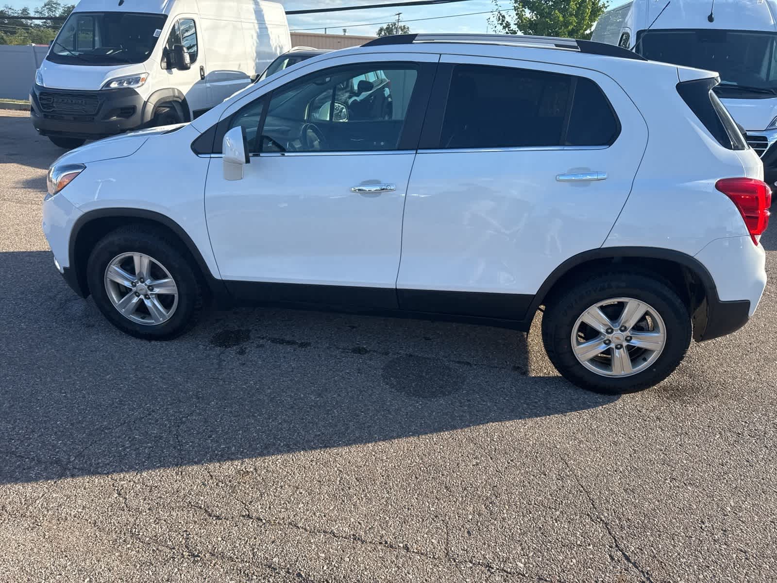 Thumbnail: 2019 Chevrolet Trax - 27