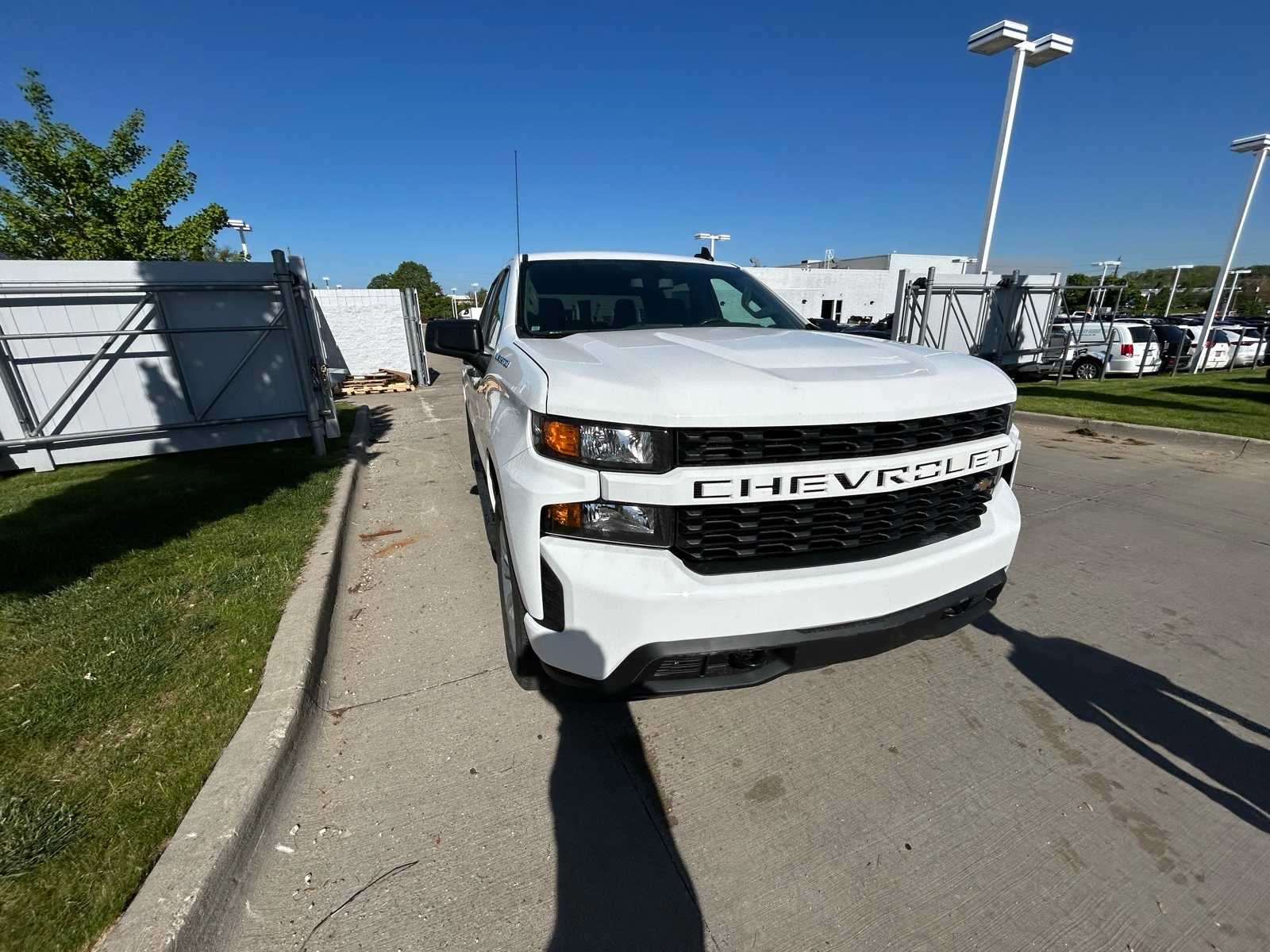 Thumbnail: 2020 Chevrolet Silverado 1500 - 11