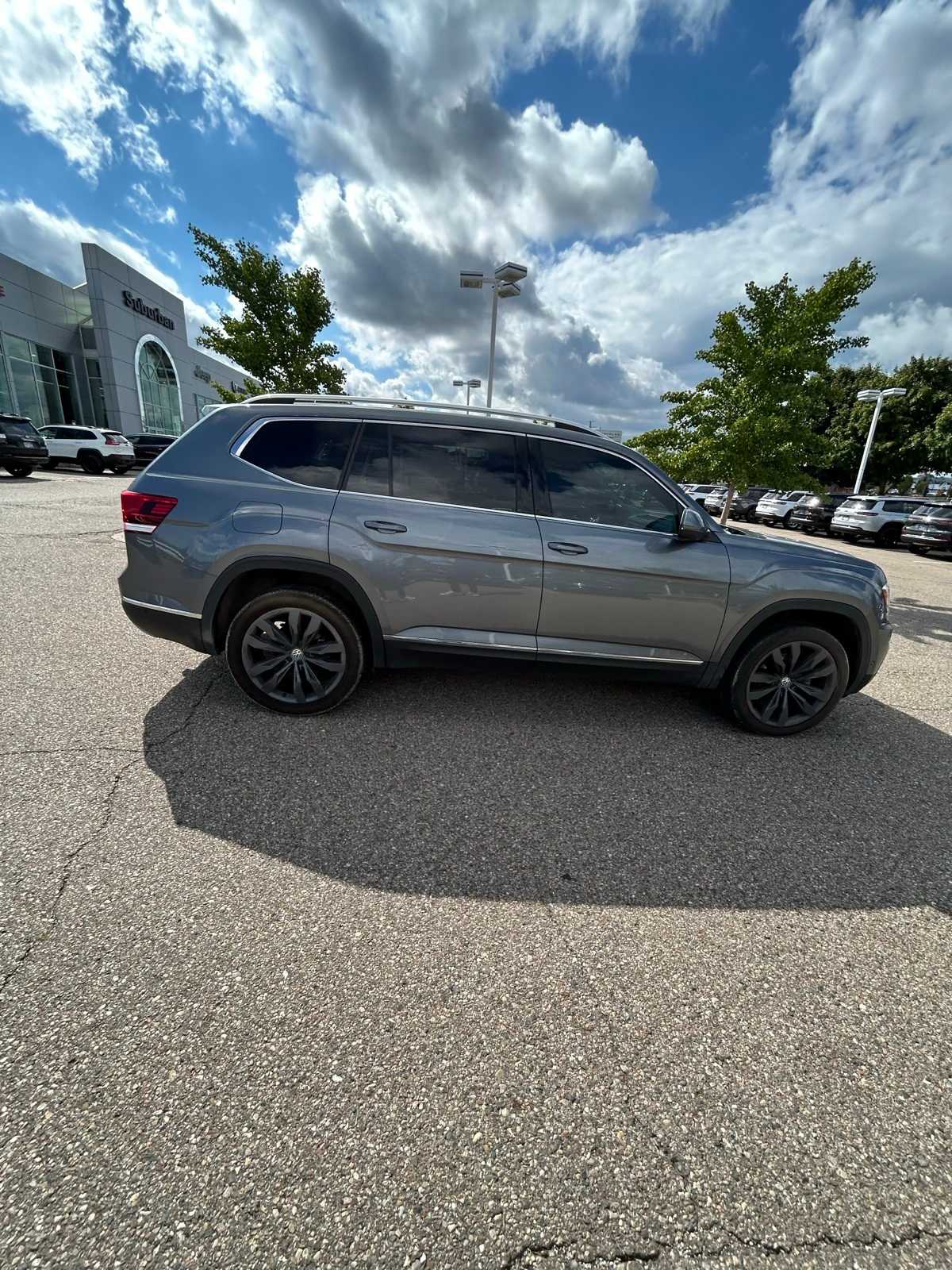 Thumbnail: 2019 Volkswagen Atlas - 17