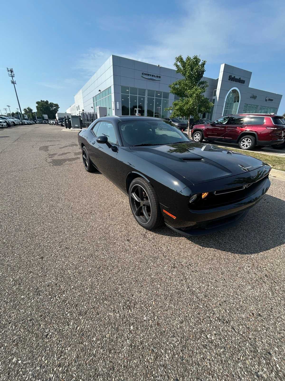 Thumbnail: 2016 Dodge Challenger - 10