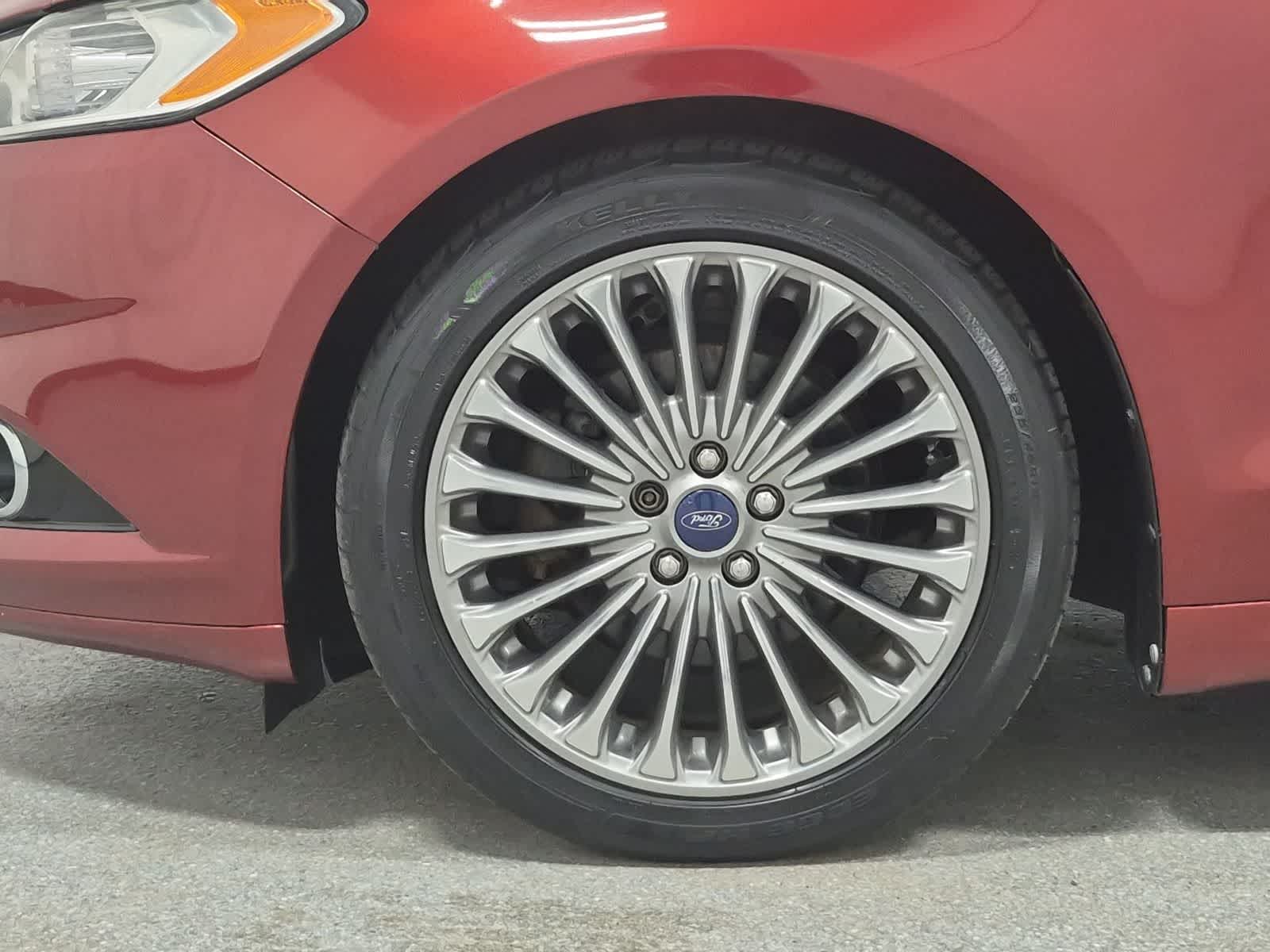 Thumbnail: 2014 Ford Fusion - 21