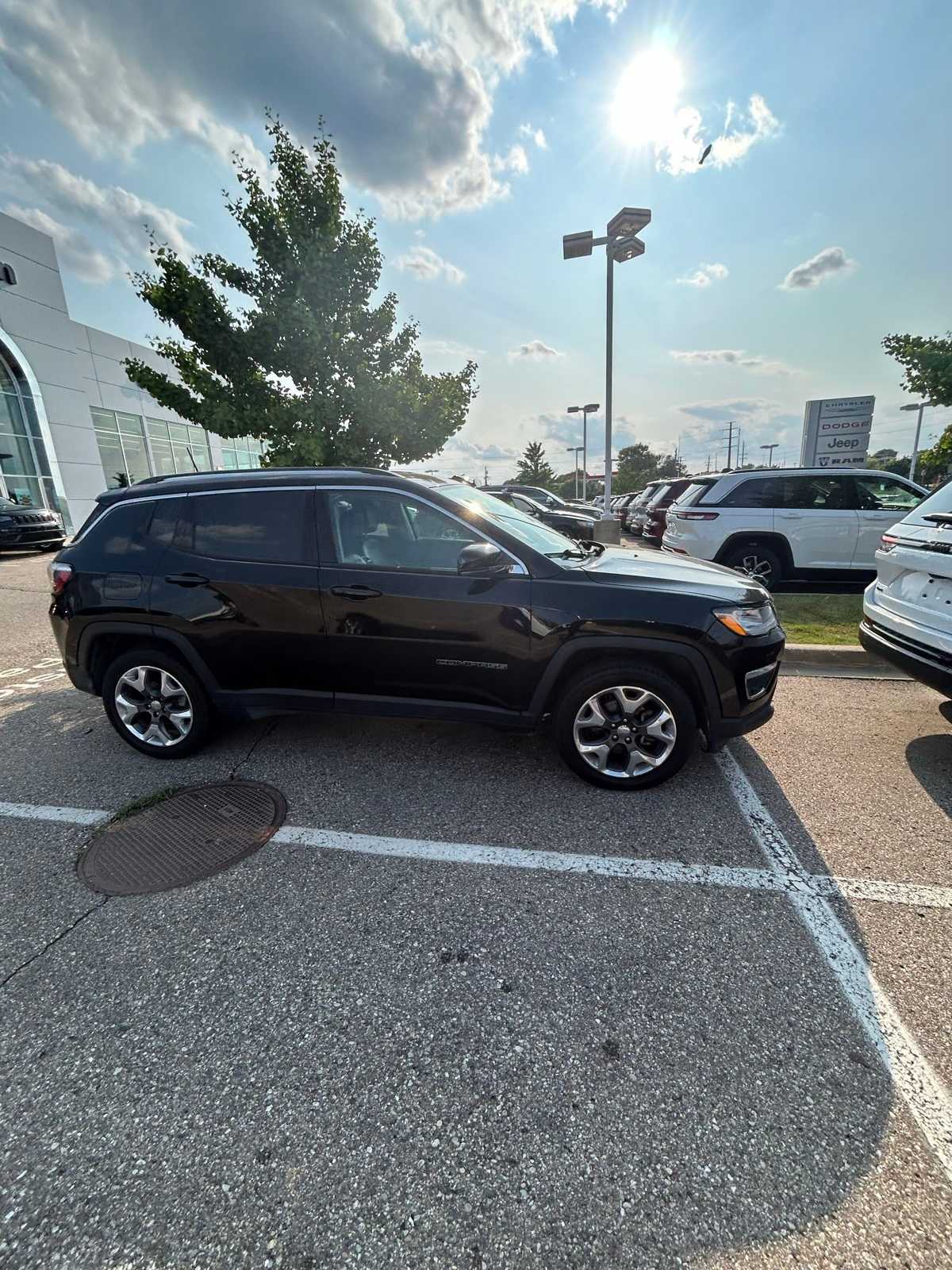 Thumbnail: 2020 Jeep Compass - 10