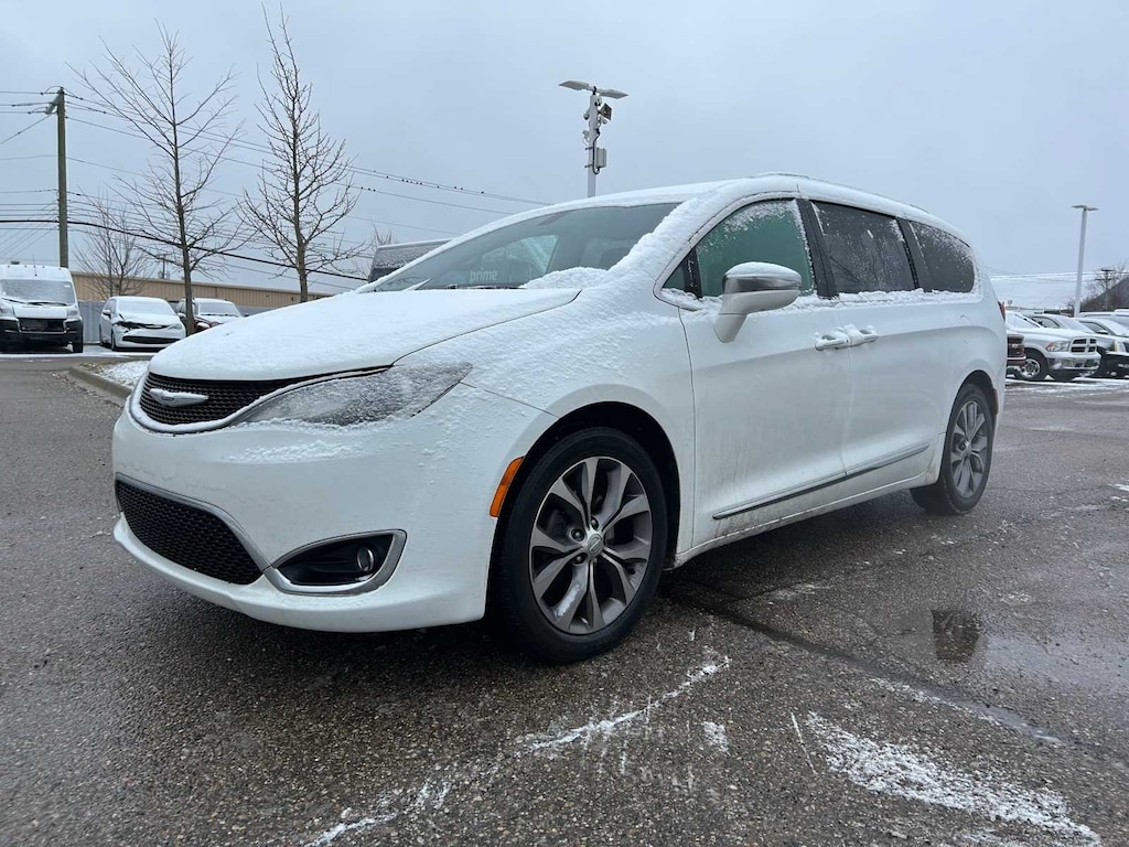 Certified 2020 Chrysler Pacifica Limited 35th Anniversary Van
