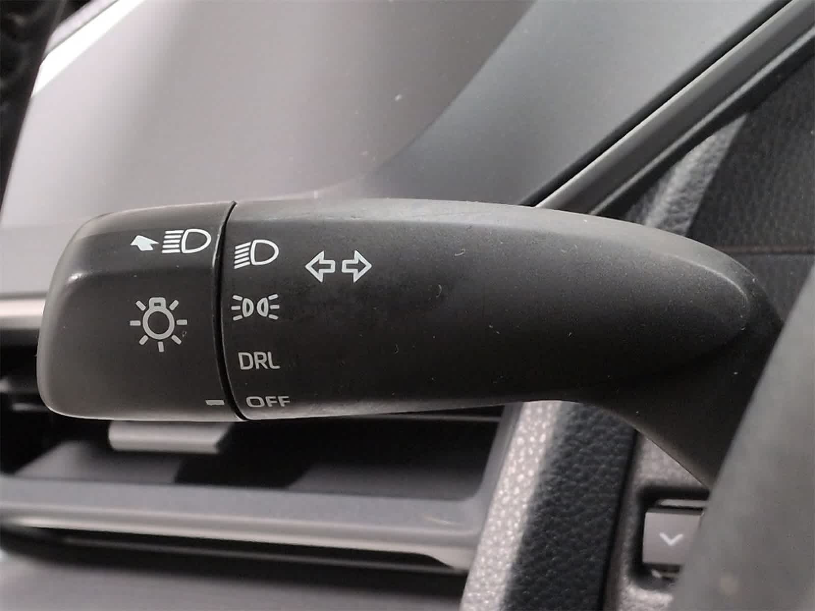 Thumbnail: 2023 Toyota Prius - 27