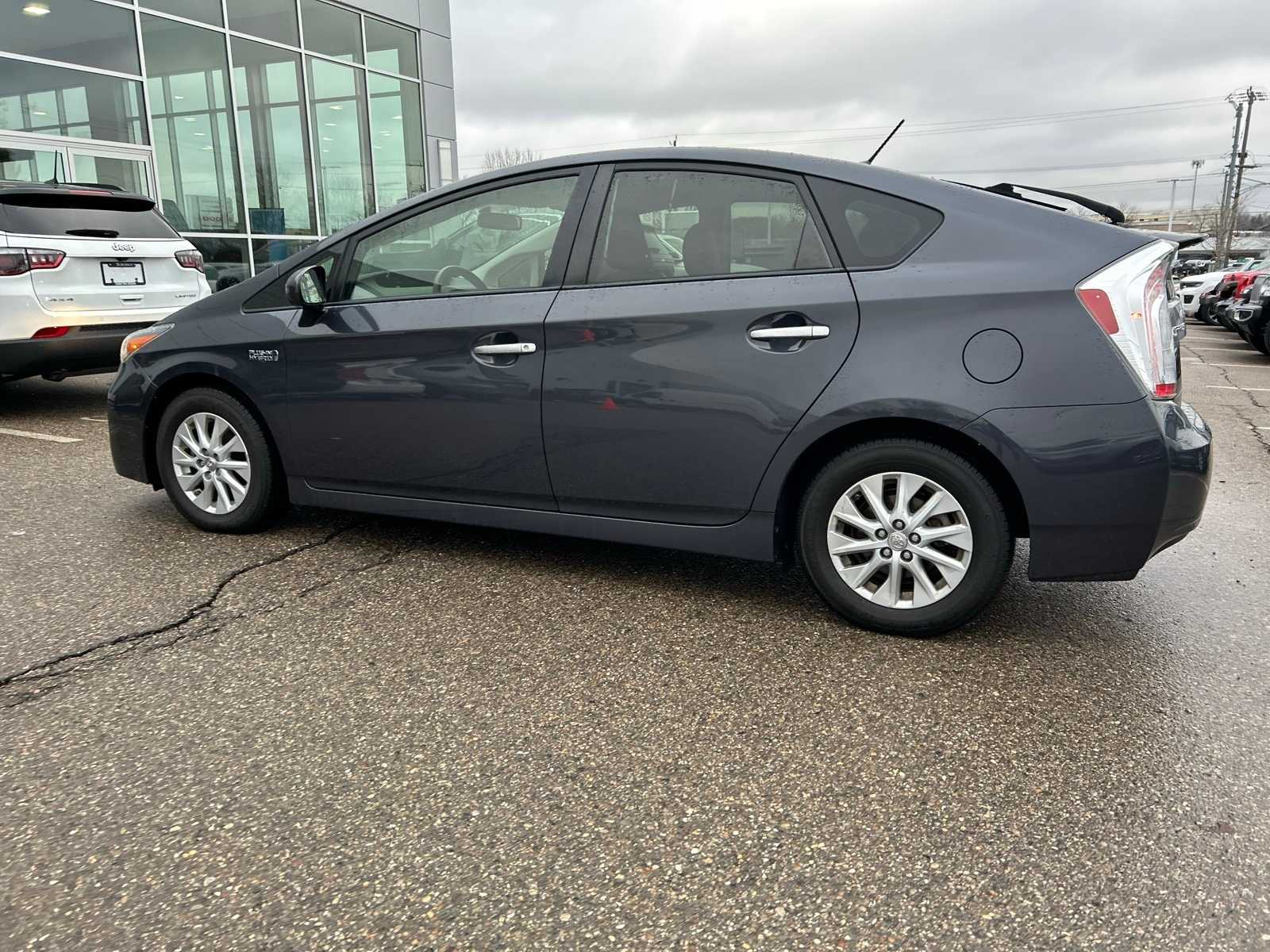 Thumbnail: 2015 Toyota Prius - 22