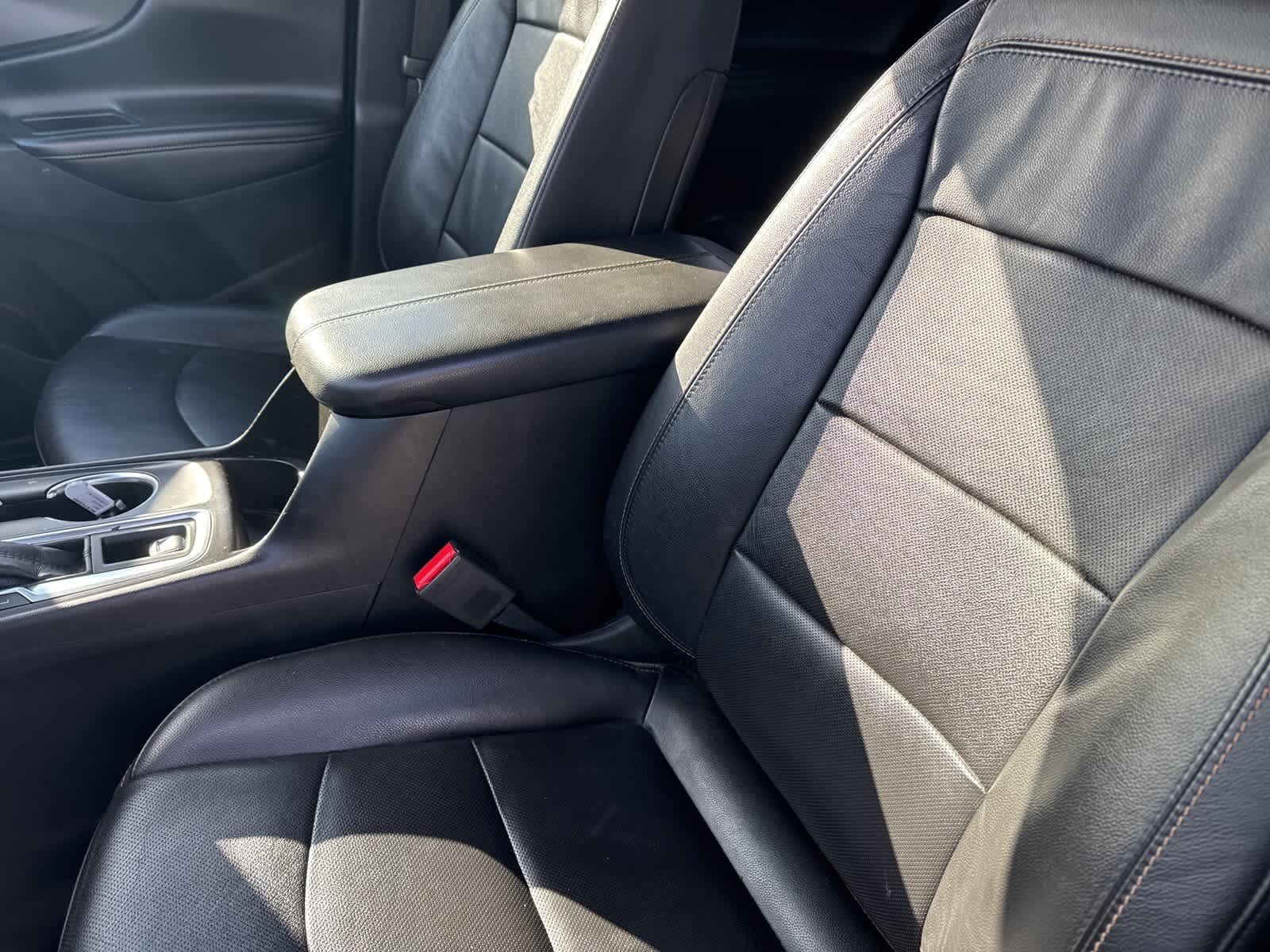 Thumbnail: 2021 Chevrolet Equinox - 22