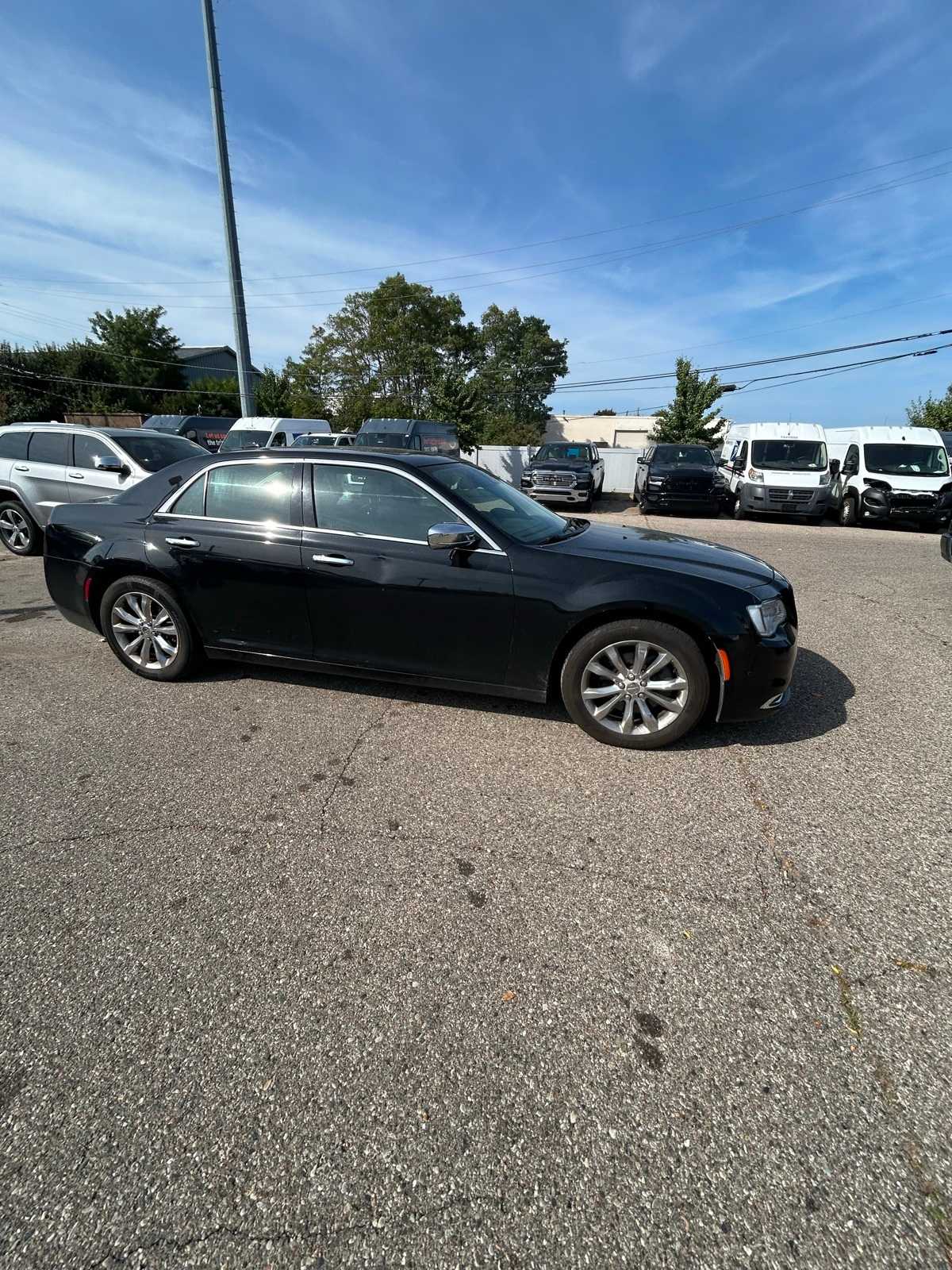 Thumbnail: 2016 Chrysler 300 - 9