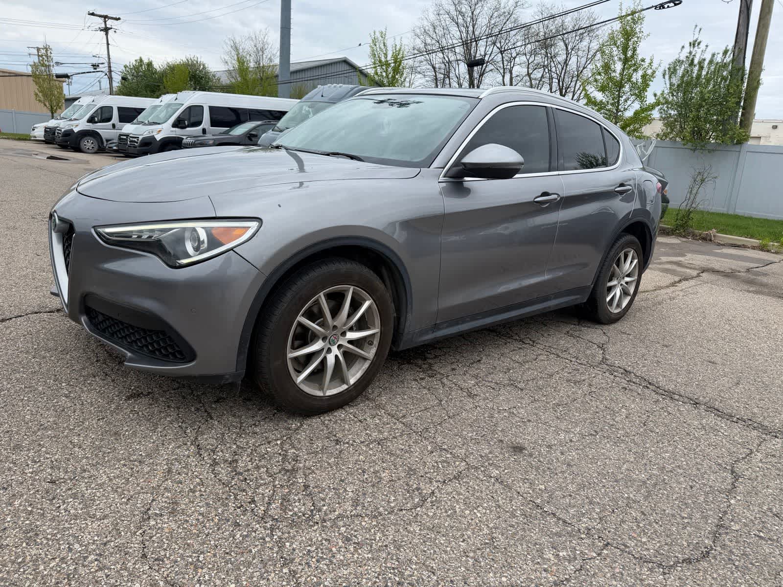 2018 Alfa Romeo Stelvio Ti -
                  Farmington Hills, MI