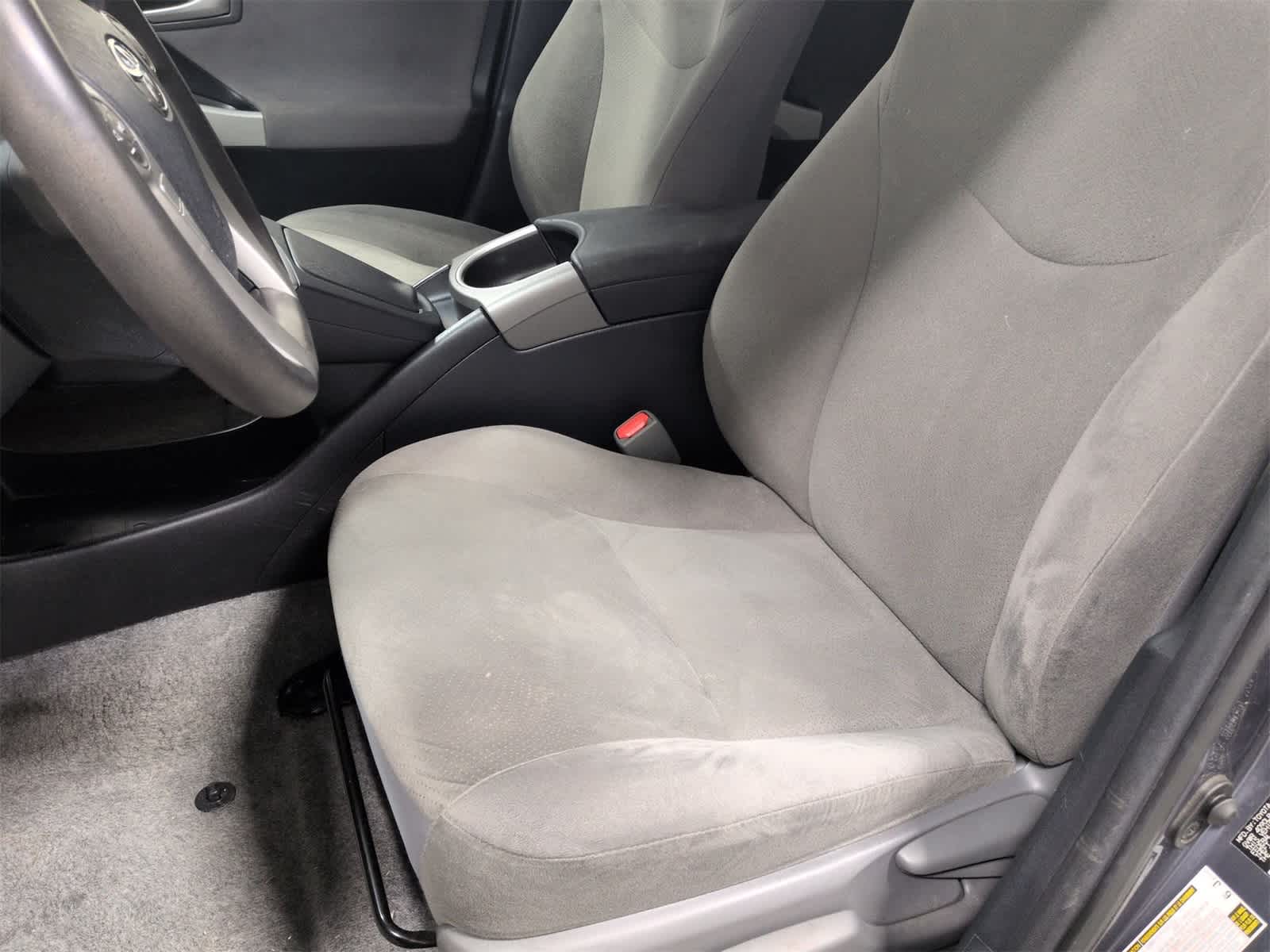 Thumbnail: 2015 Toyota Prius - 17