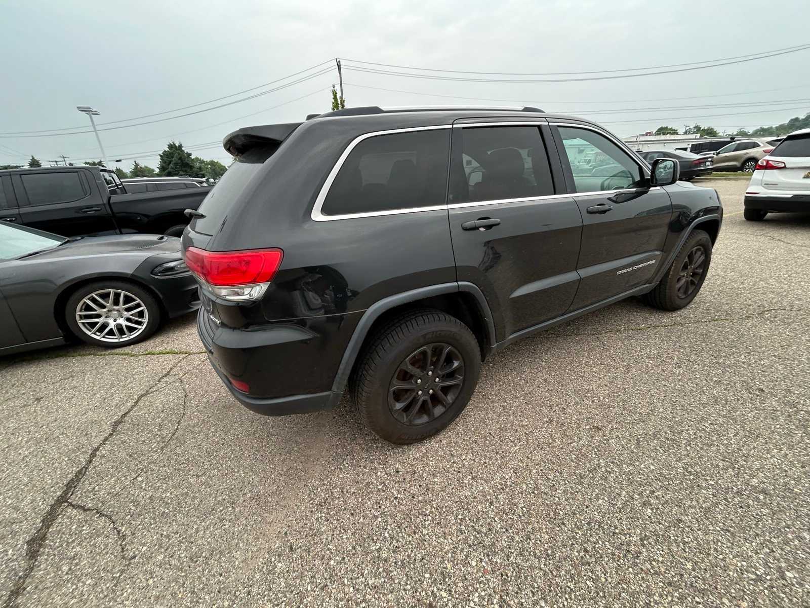 2016 Jeep Grand Cherokee Laredo 12