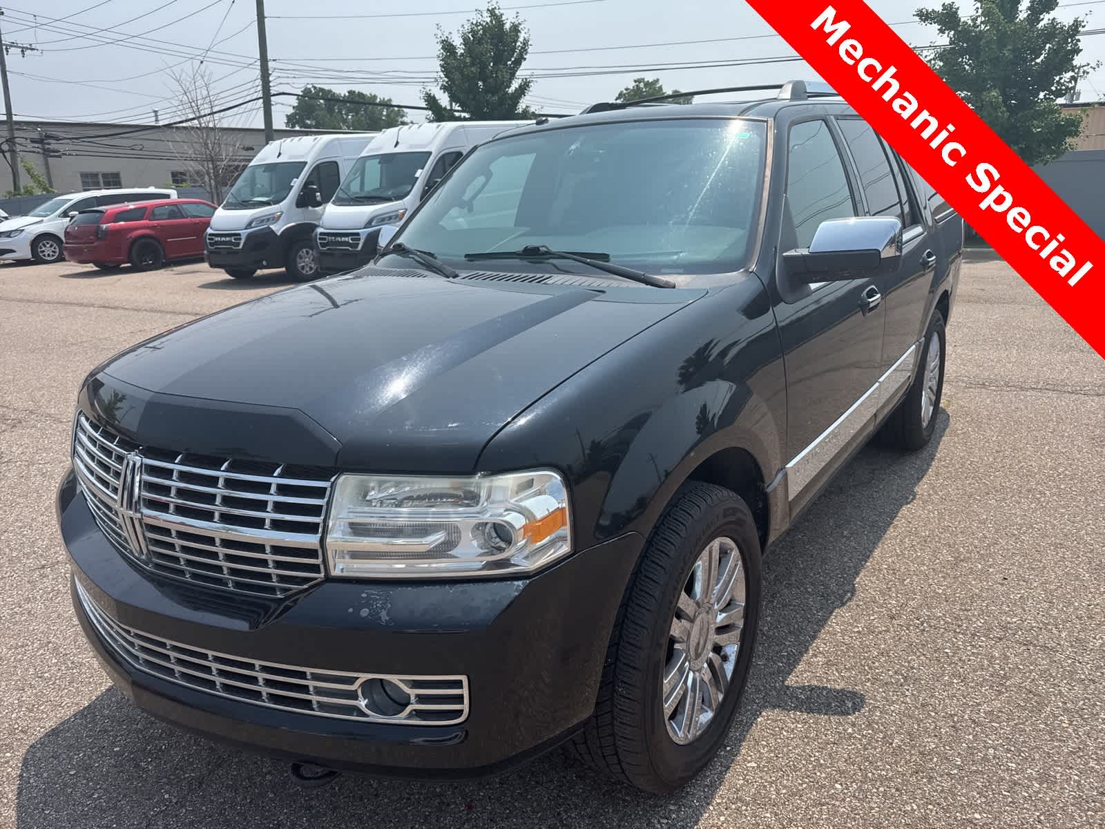 2008 Lincoln Navigator  -
                  Farmington Hills, MI