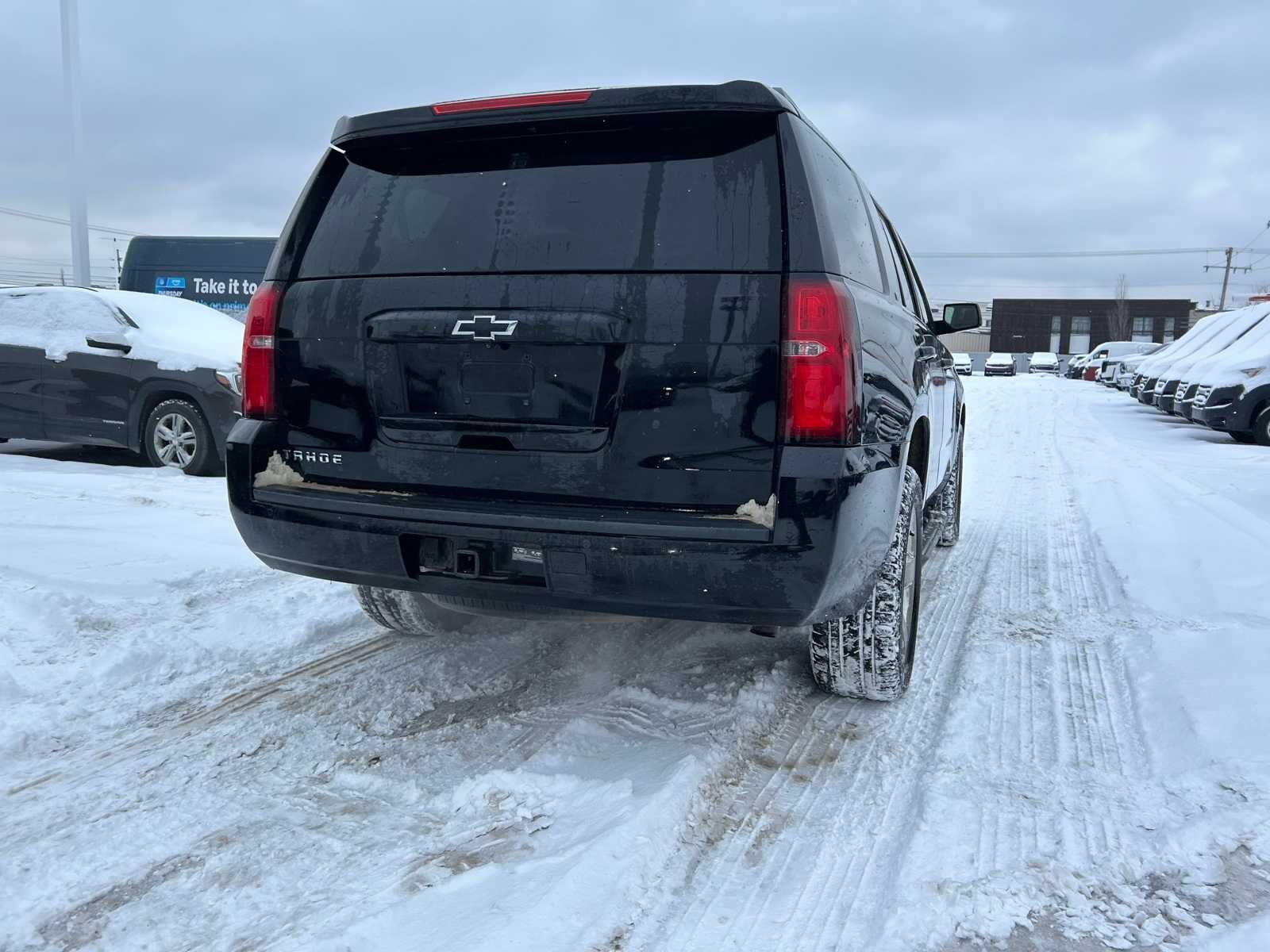 Thumbnail: 2016 Chevrolet Tahoe - 17