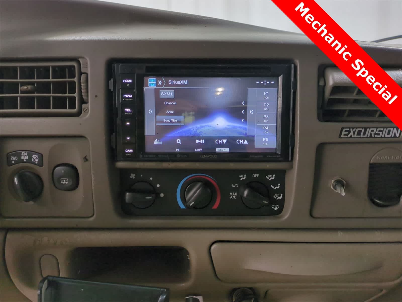 Thumbnail: 2002 Ford Excursion - 27