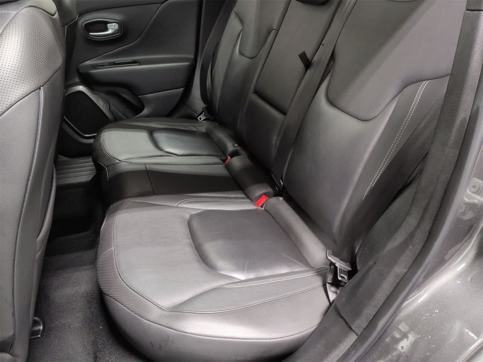 Thumbnail: 2019 Jeep Renegade - 20