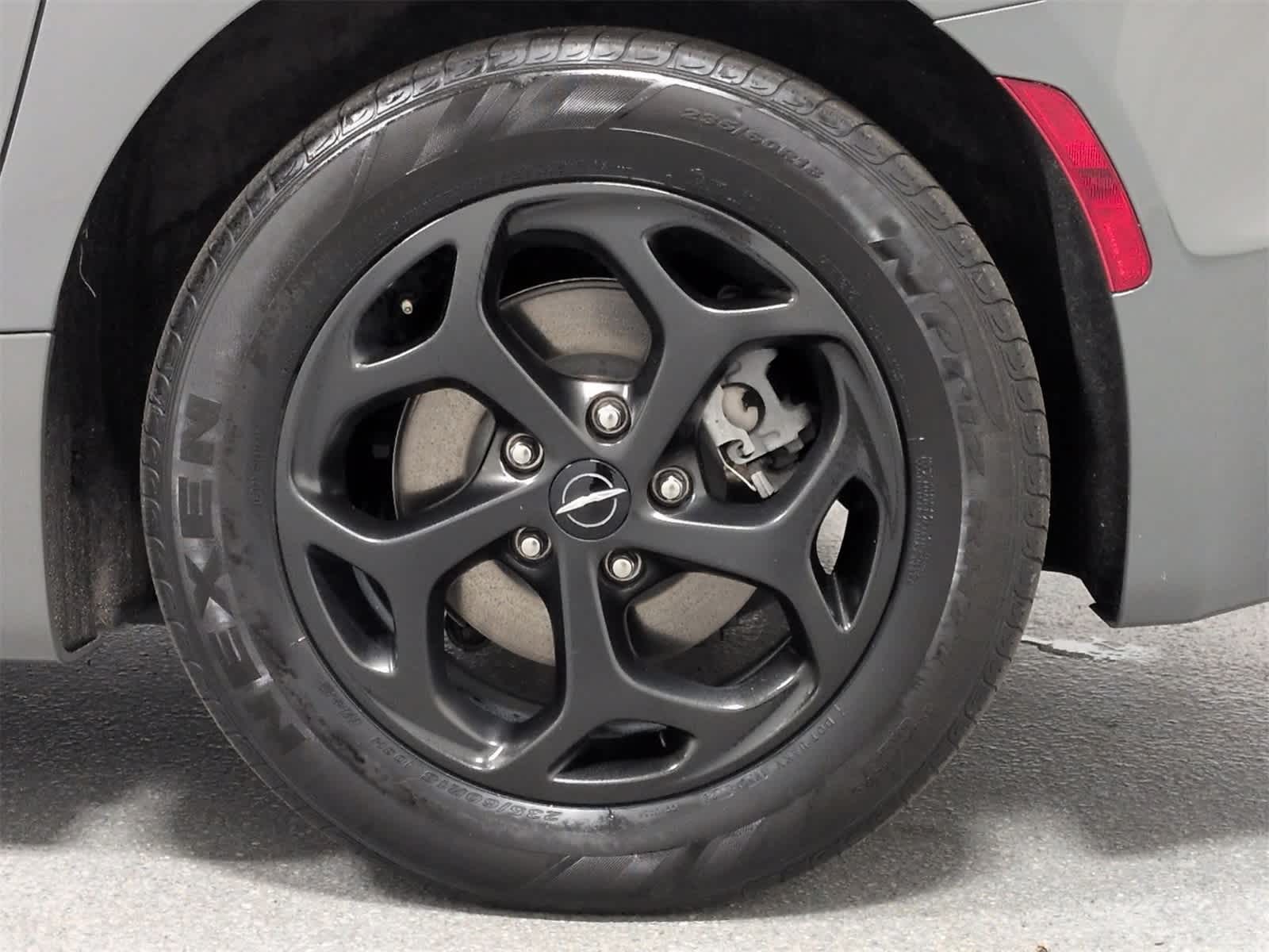 Thumbnail: 2022 Chrysler Pacifica - 14