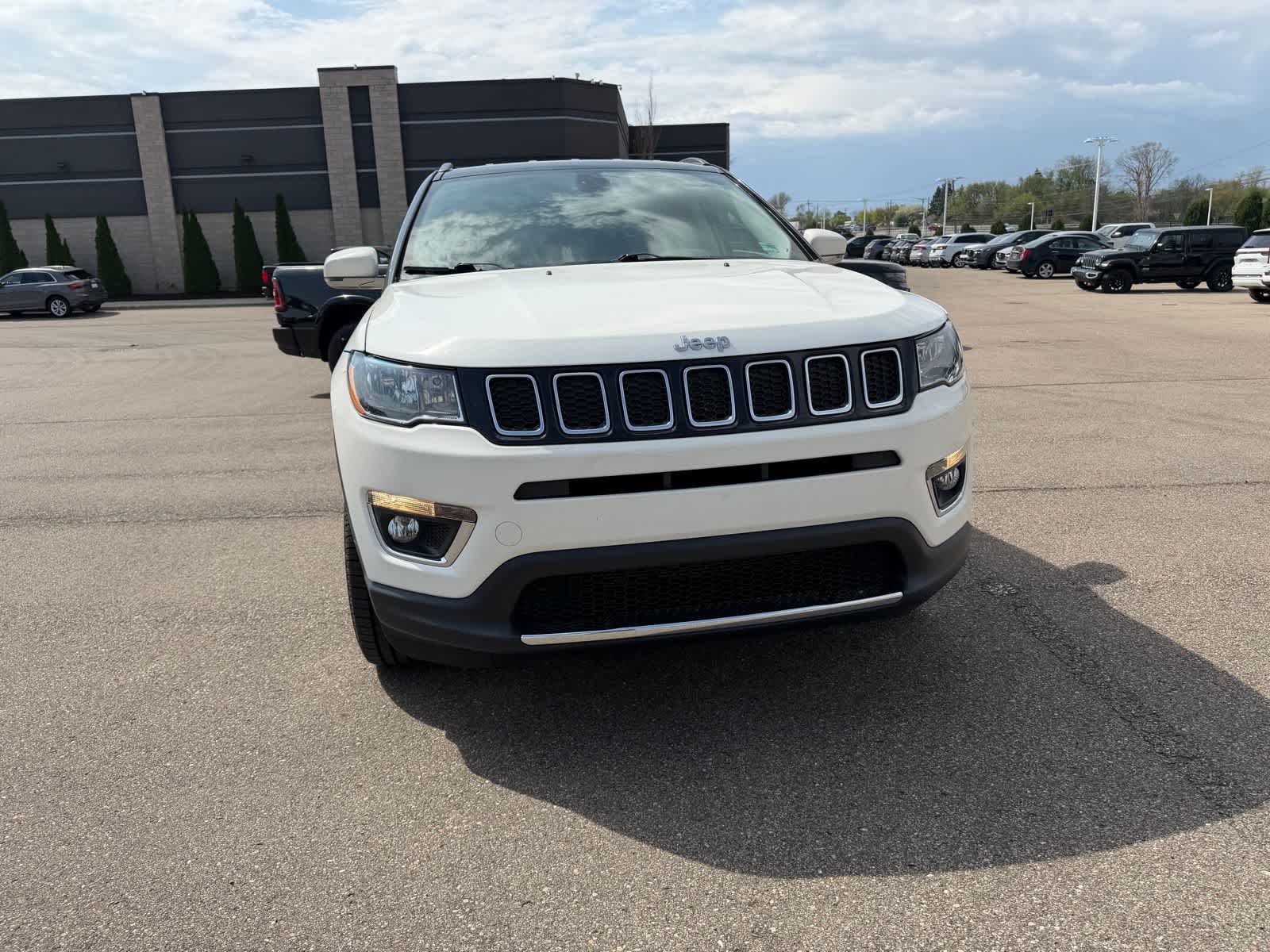 Thumbnail: 2019 Jeep Compass - 4