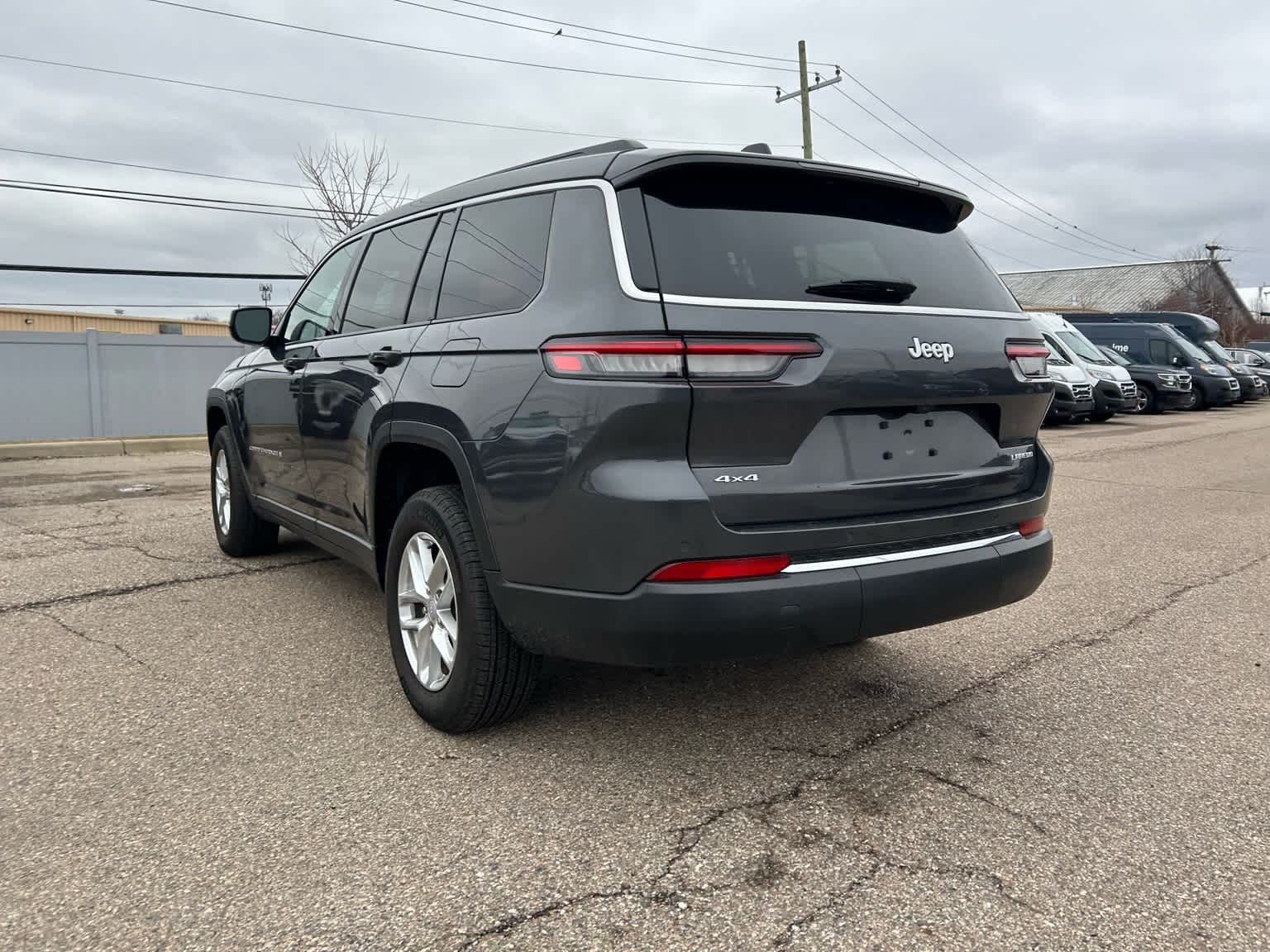 Thumbnail: 2024 Jeep Grand Cherokee L - 27