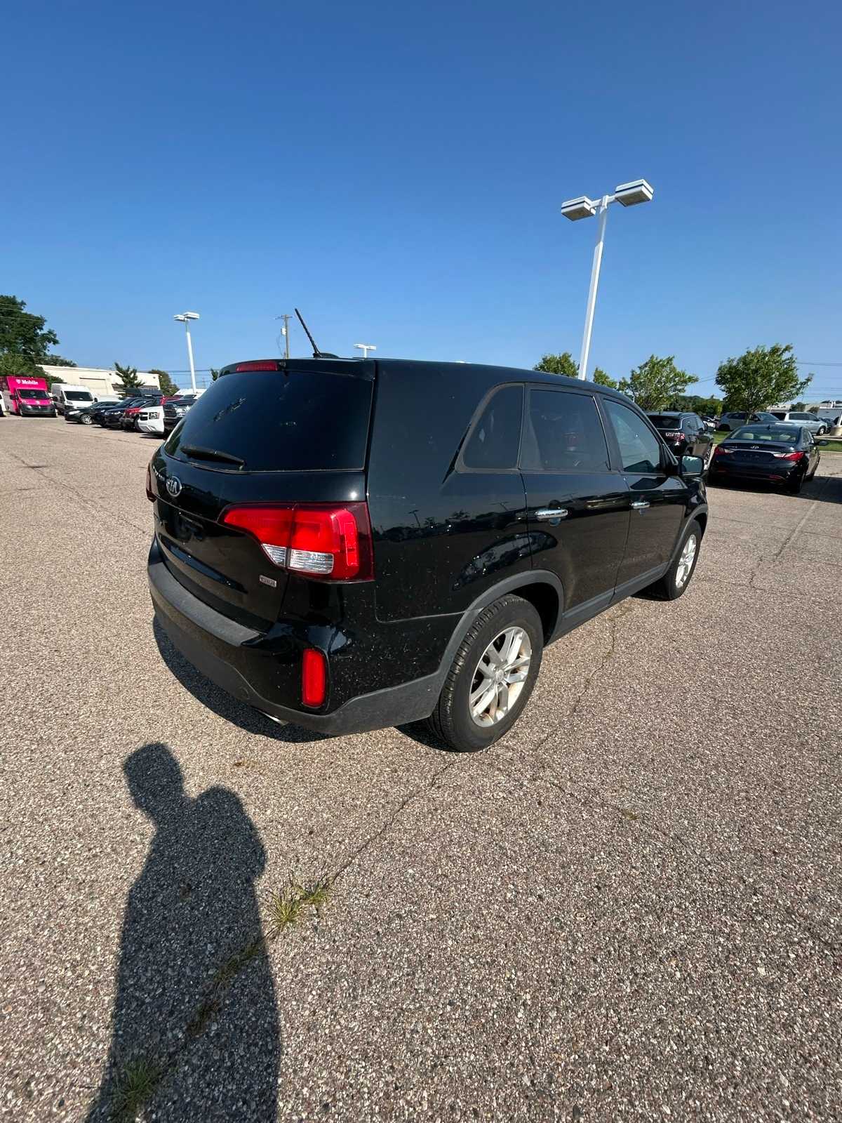 Thumbnail: 2015 Kia Sorento - 16