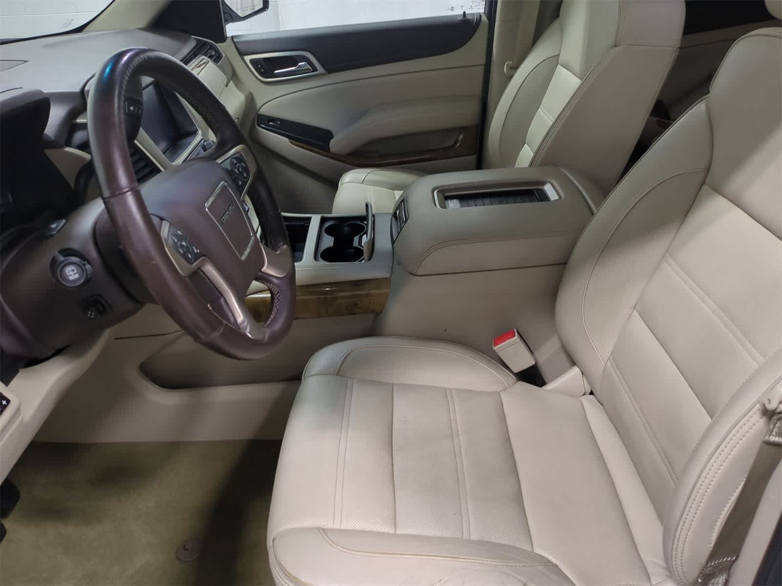 Thumbnail: 2017 GMC Yukon - 17