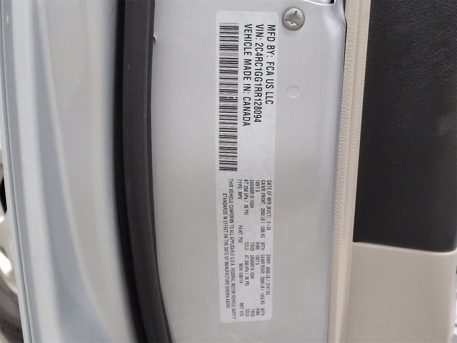 Thumbnail: 2024 Chrysler Pacifica - 38