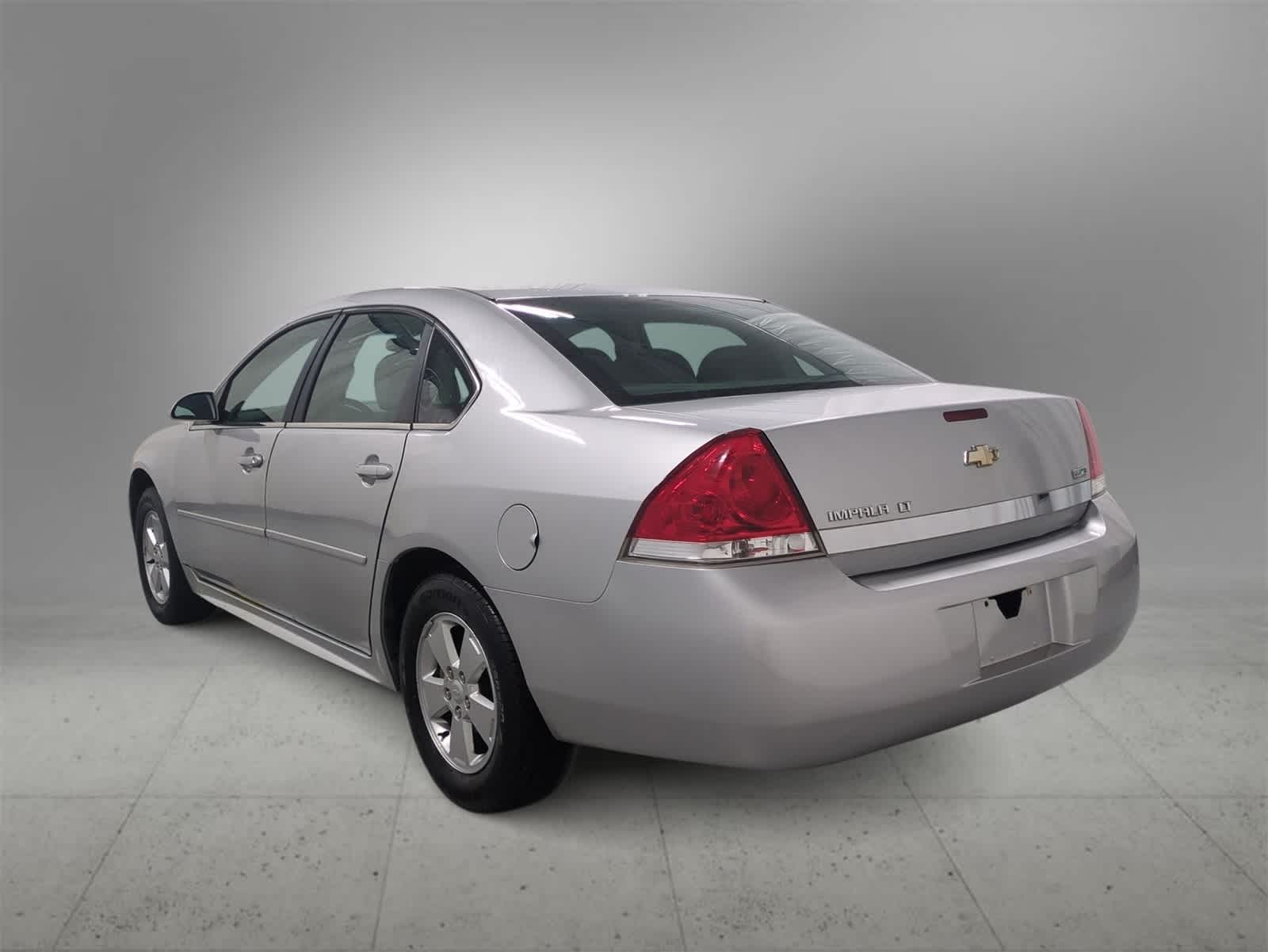 Thumbnail: 2011 Chevrolet Impala - 6