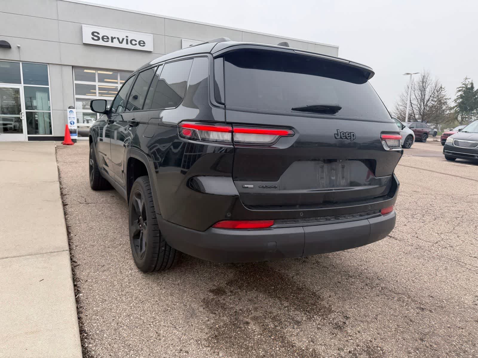 Thumbnail: 2022 Jeep Grand Cherokee L - 23