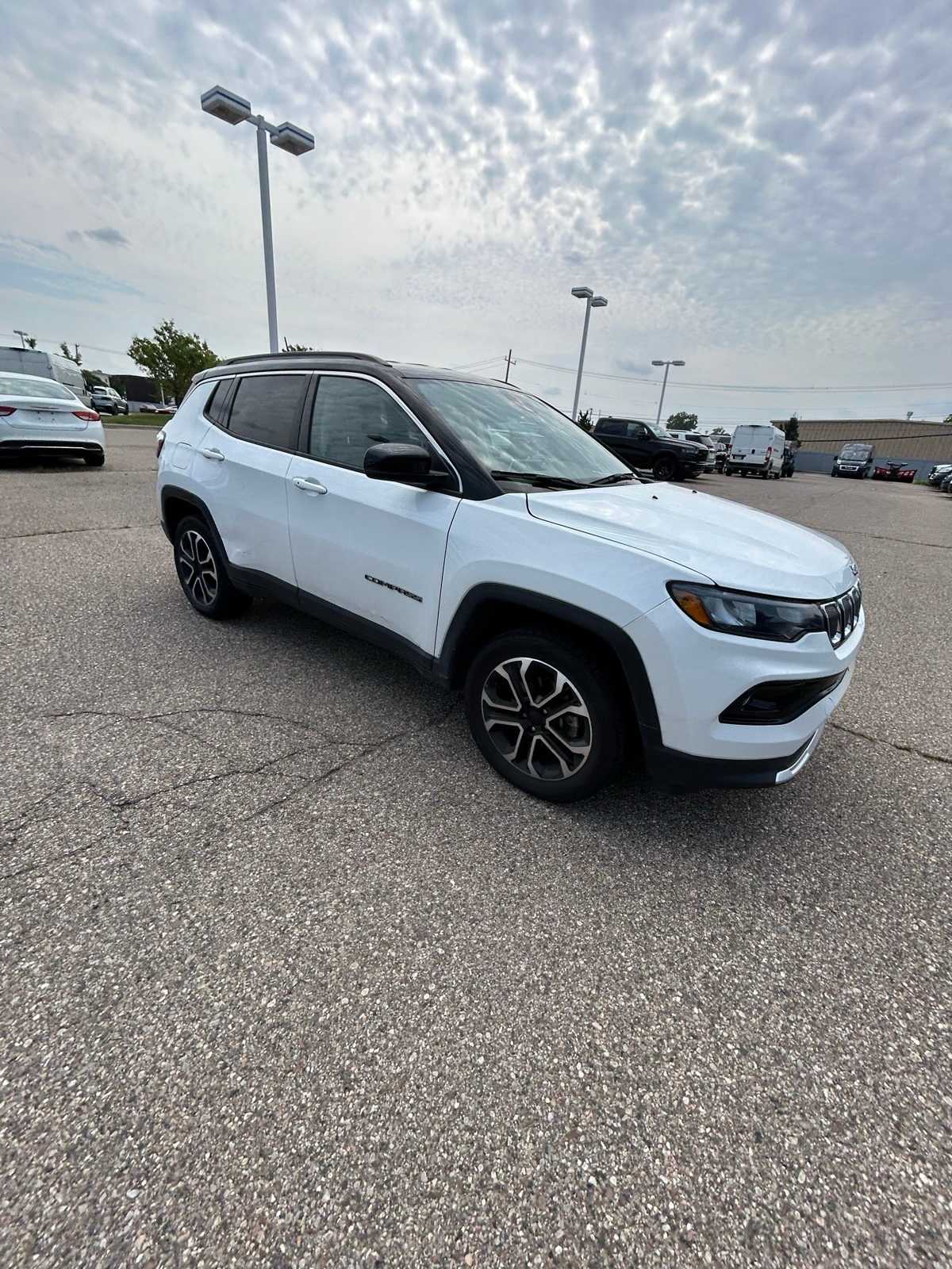 Thumbnail: 2022 Jeep Compass - 7