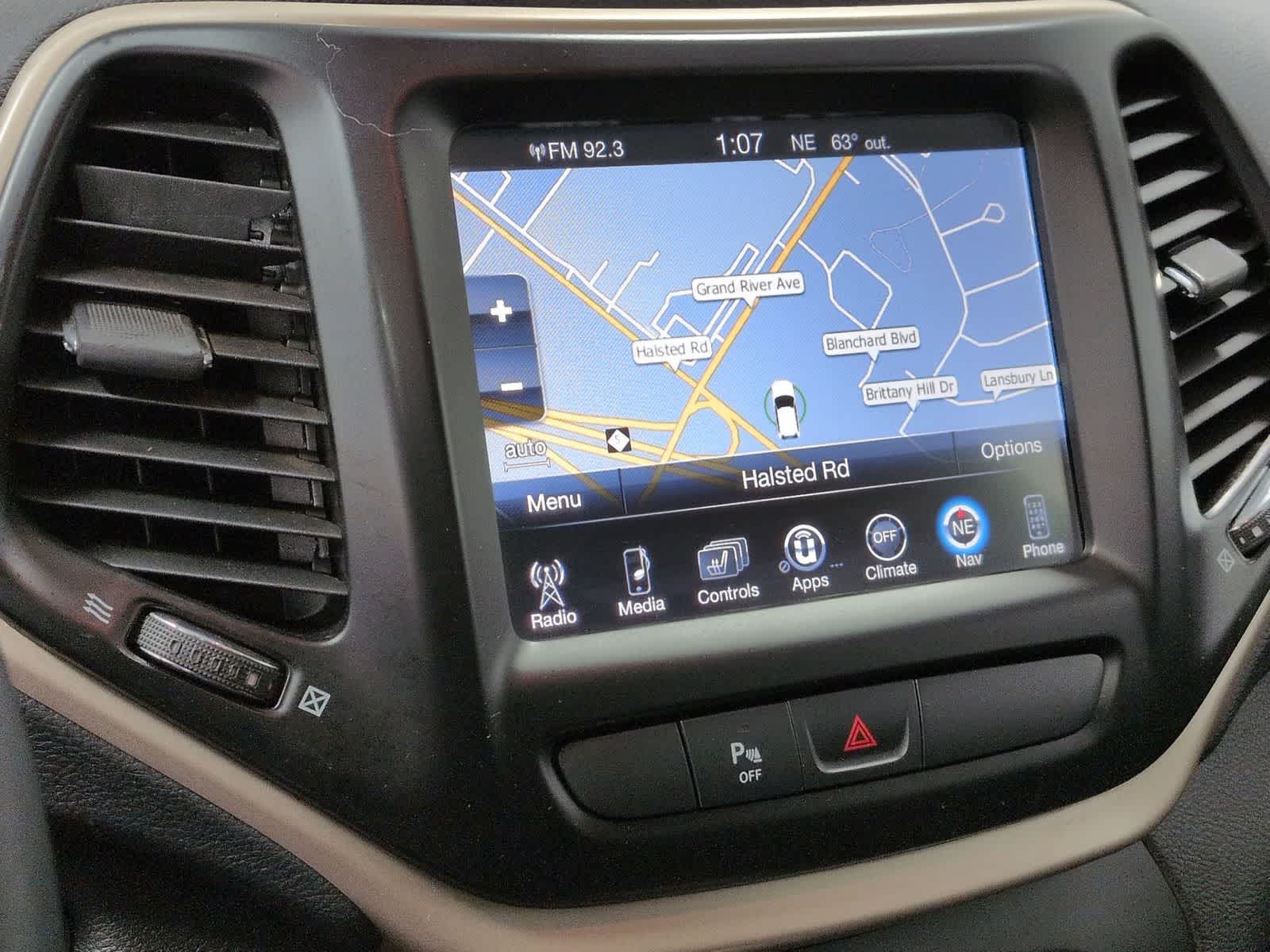 Thumbnail: 2018 Jeep Cherokee - 31