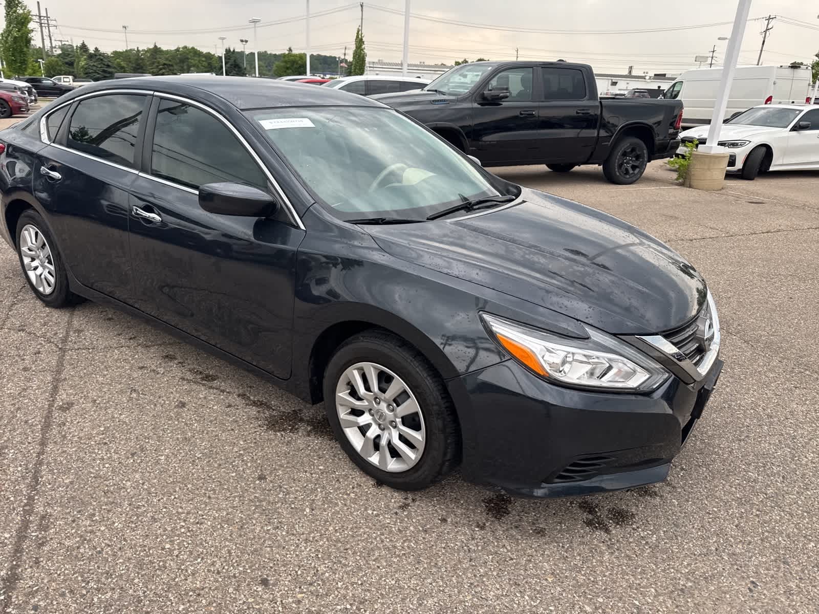 2017 Nissan Altima S 8