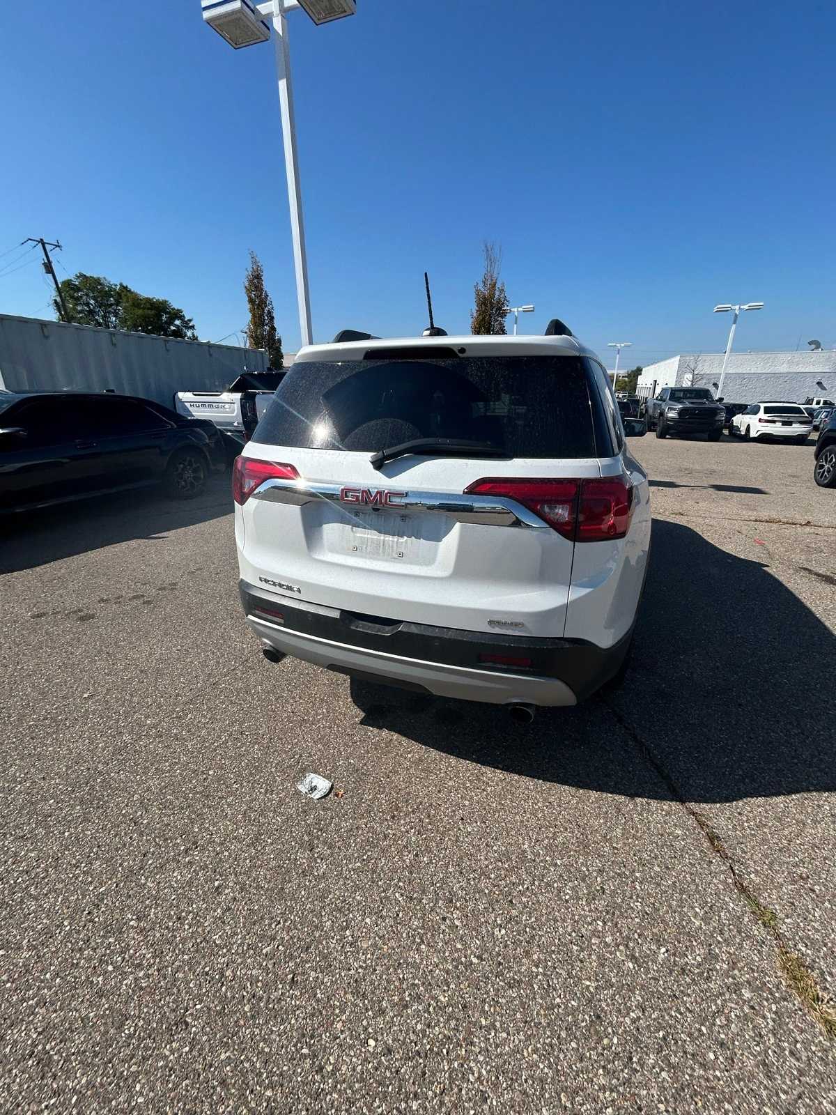 Thumbnail: 2019 GMC Acadia - 17