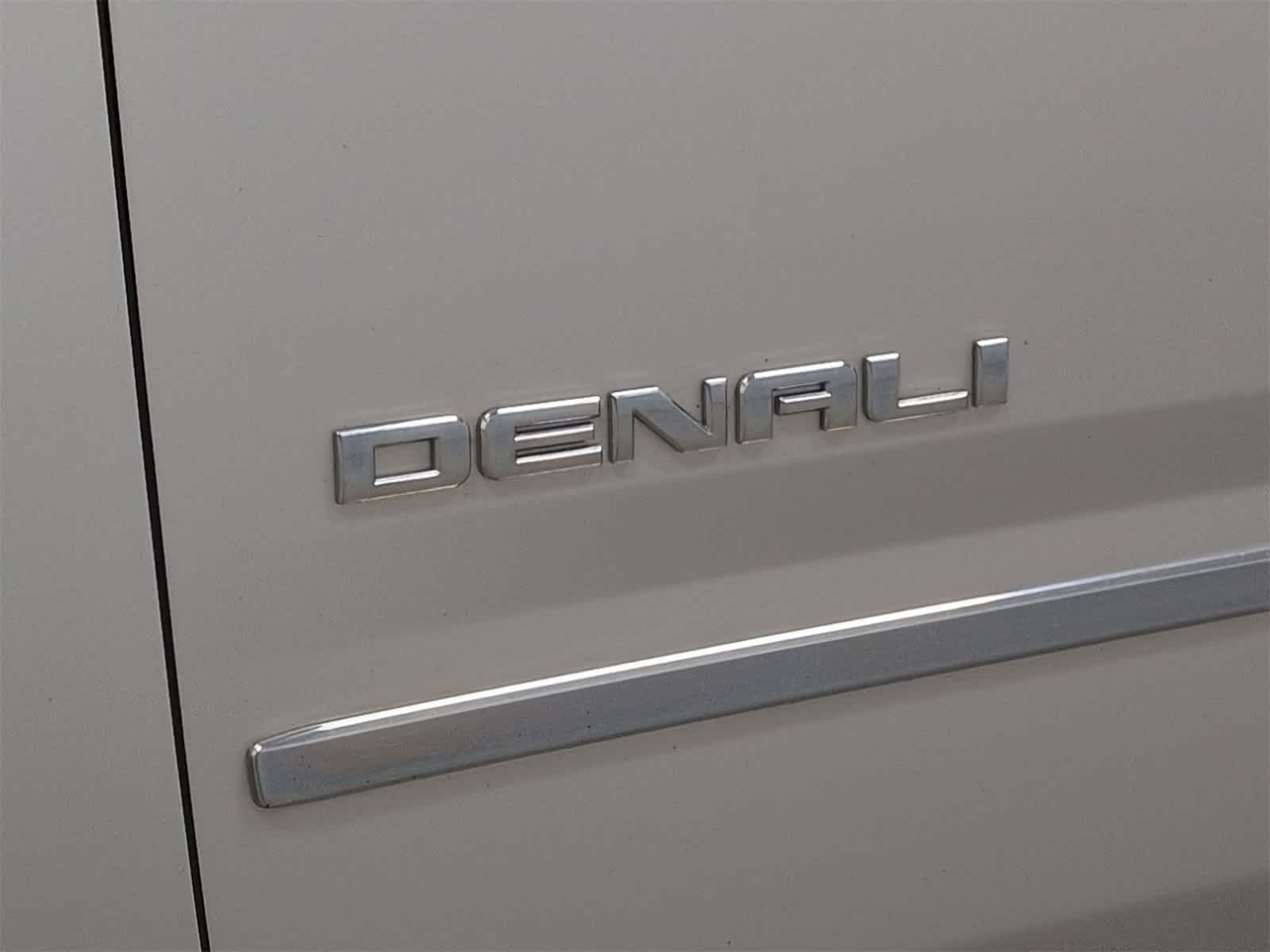 Thumbnail: 2020 GMC Yukon XL - 13