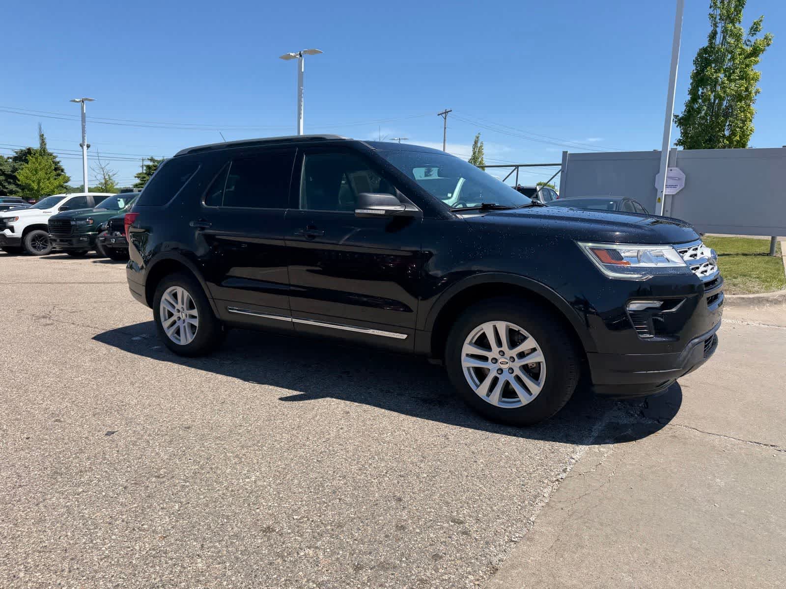 Thumbnail: 2019 Ford Explorer - 9