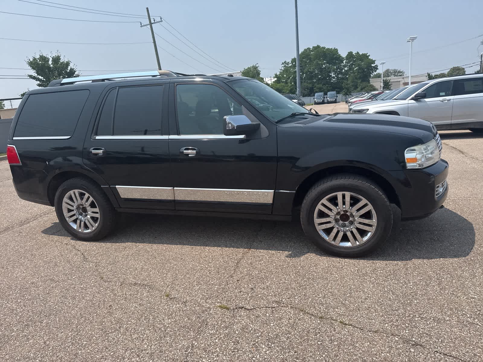 Thumbnail: 2008 Lincoln Navigator - 11
