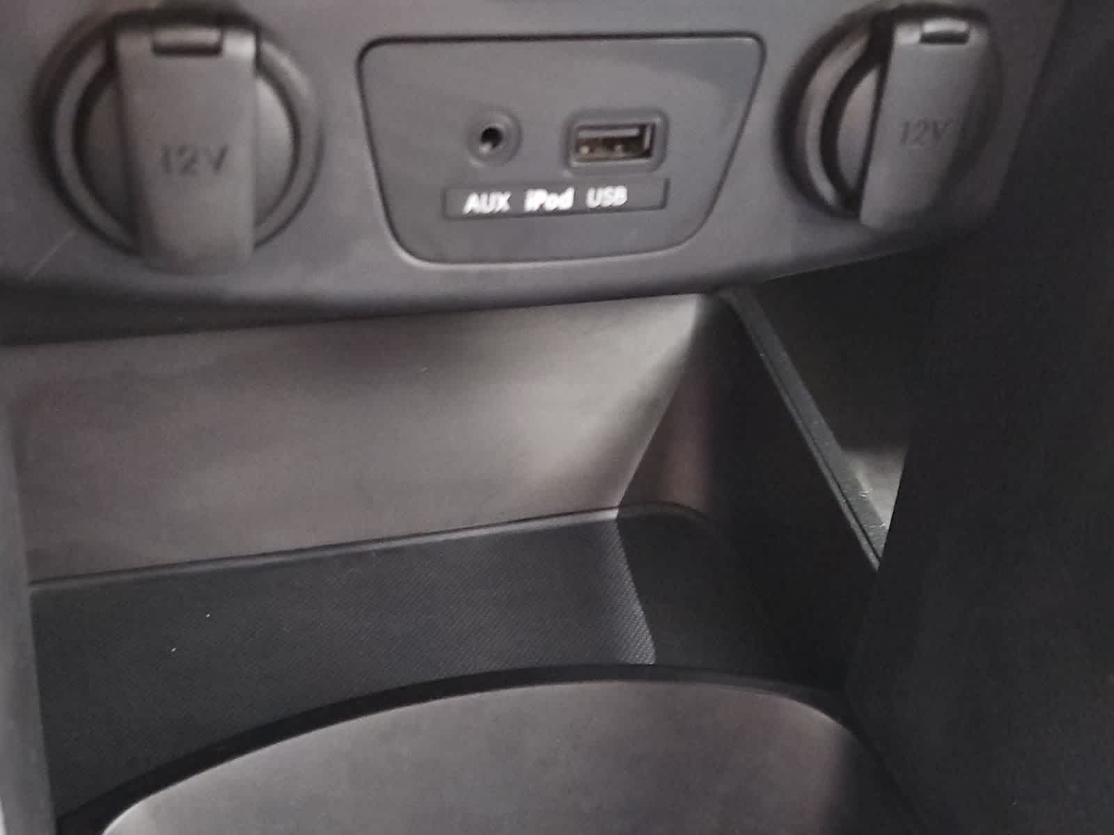 Thumbnail: 2014 Hyundai Elantra - 27